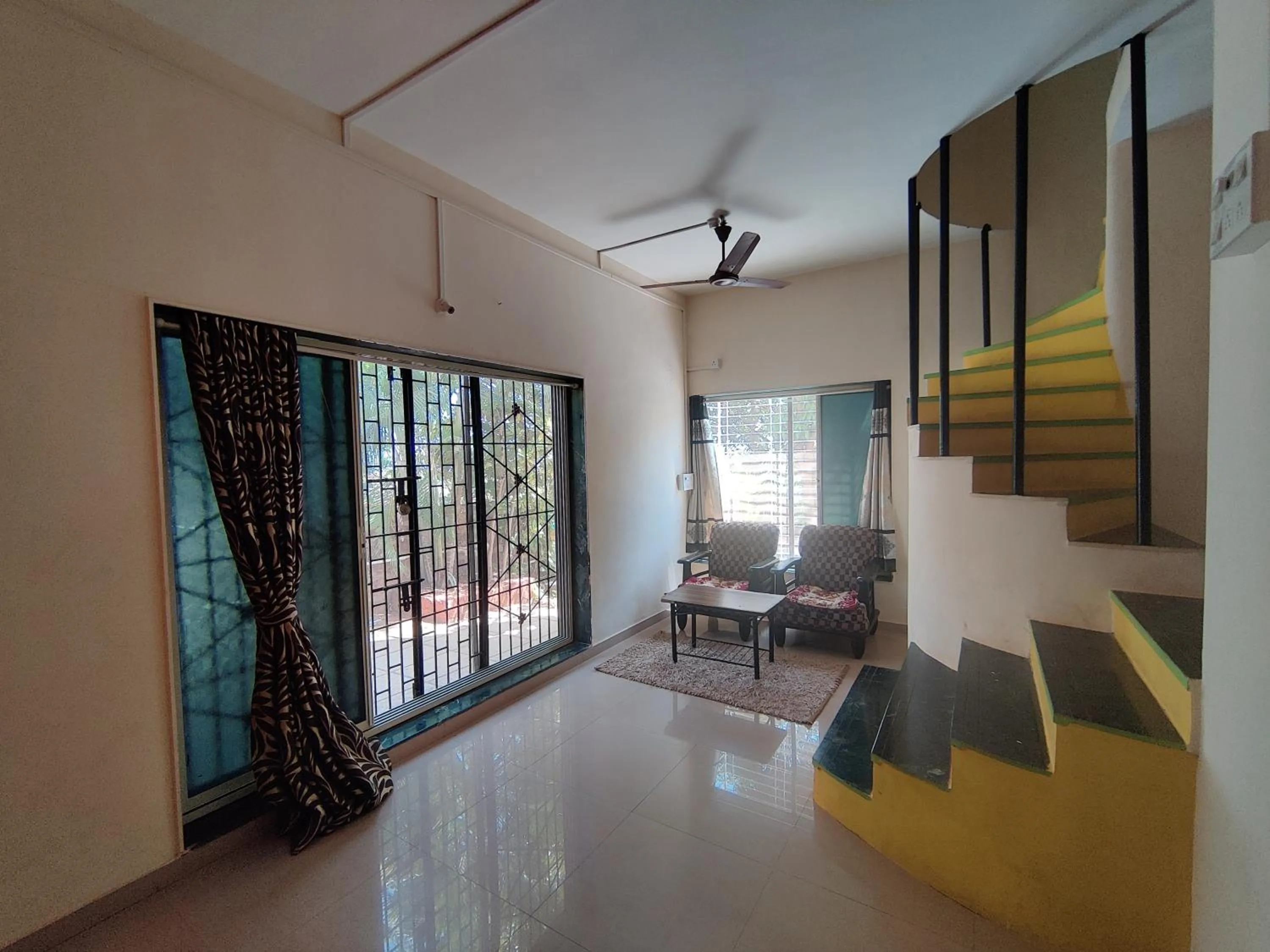 Living room in Redstone House by Oxystays Hospitality