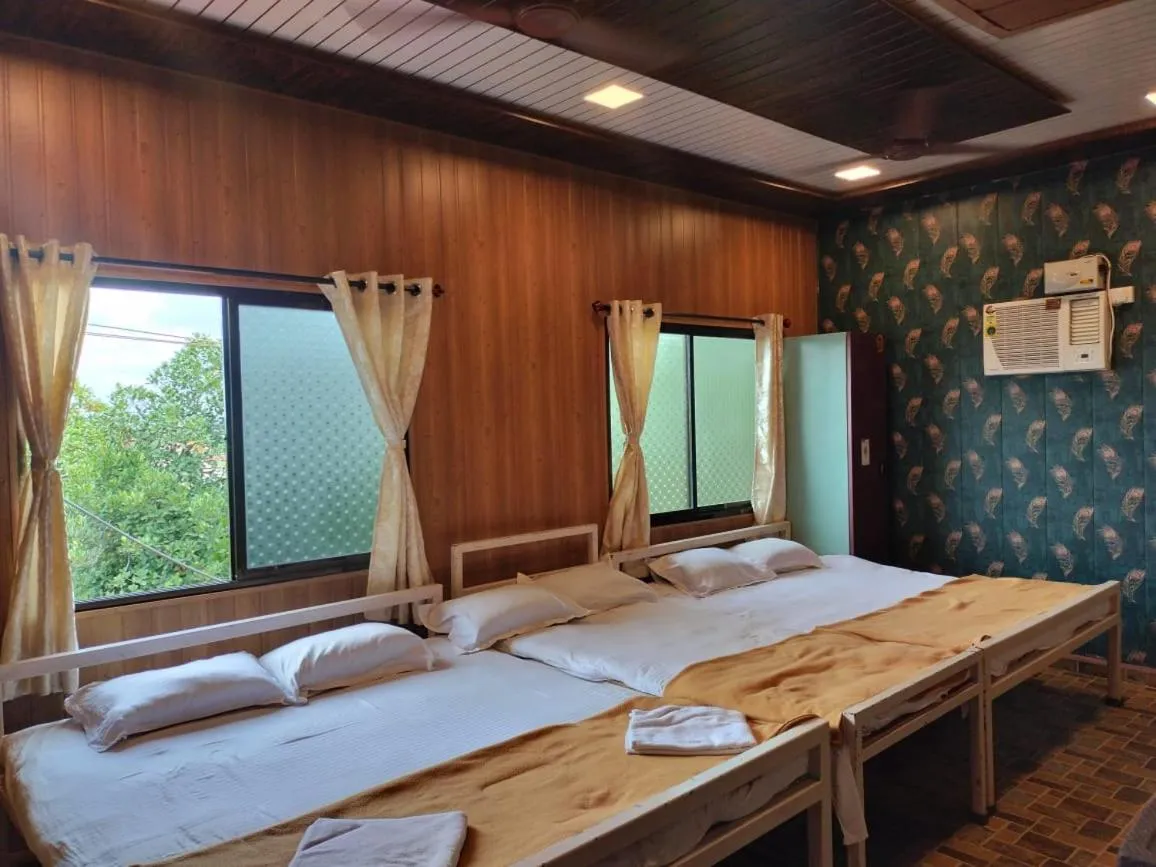 Bed in Redstone House by Oxystays Hospitality