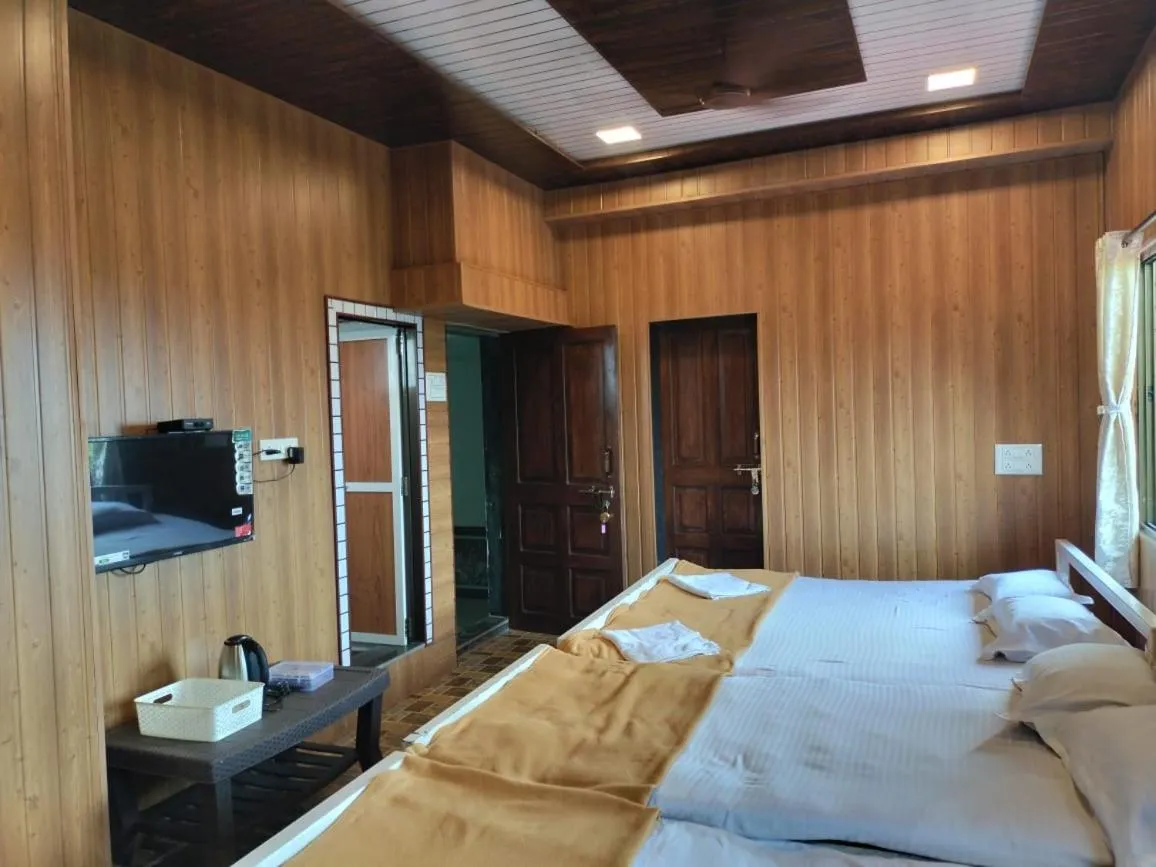 Bed in Redstone House by Oxystays Hospitality