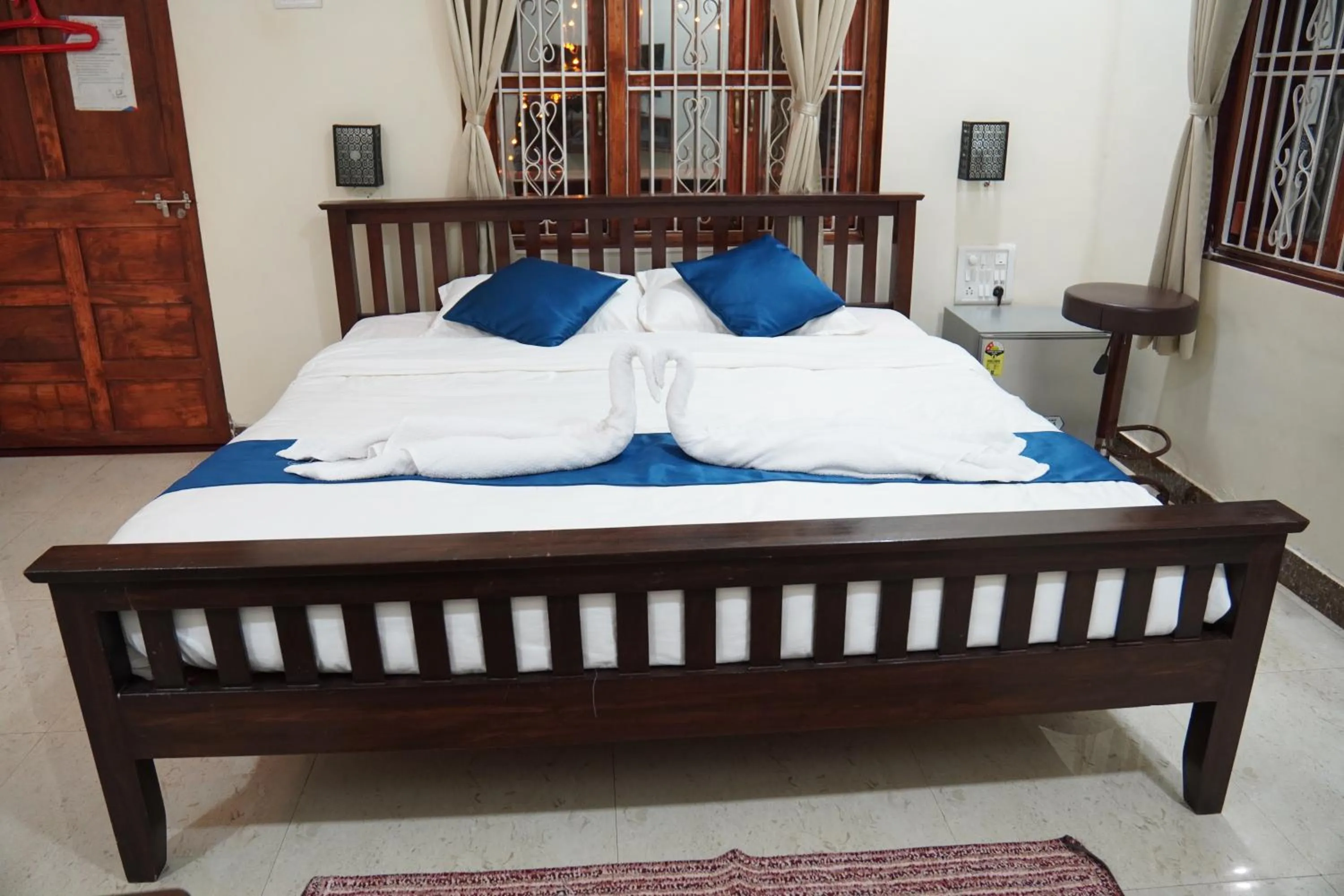 Bed in Redstone House by Oxystays Hospitality