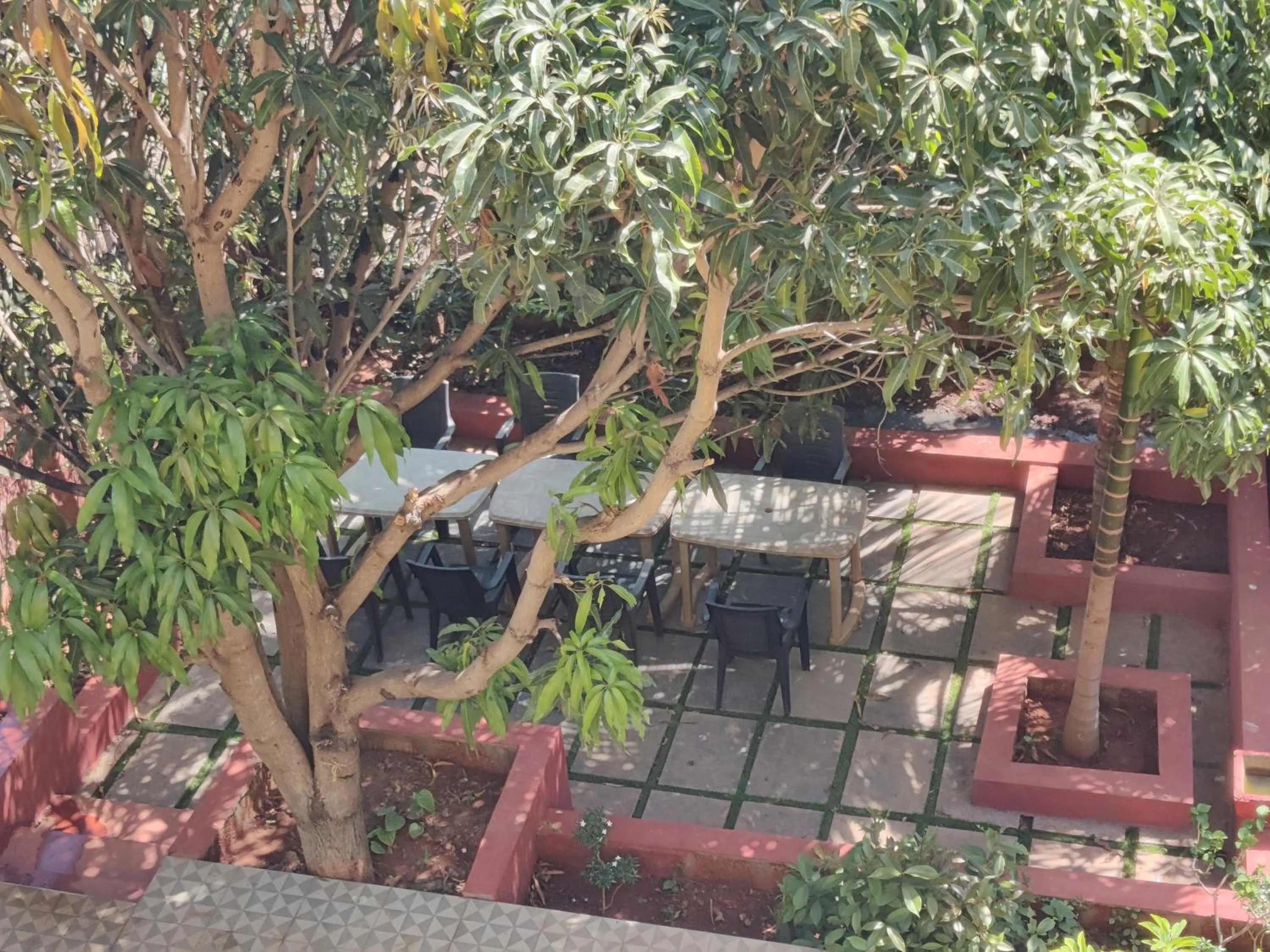 Seating area in Redstone House by Oxystays Hospitality
