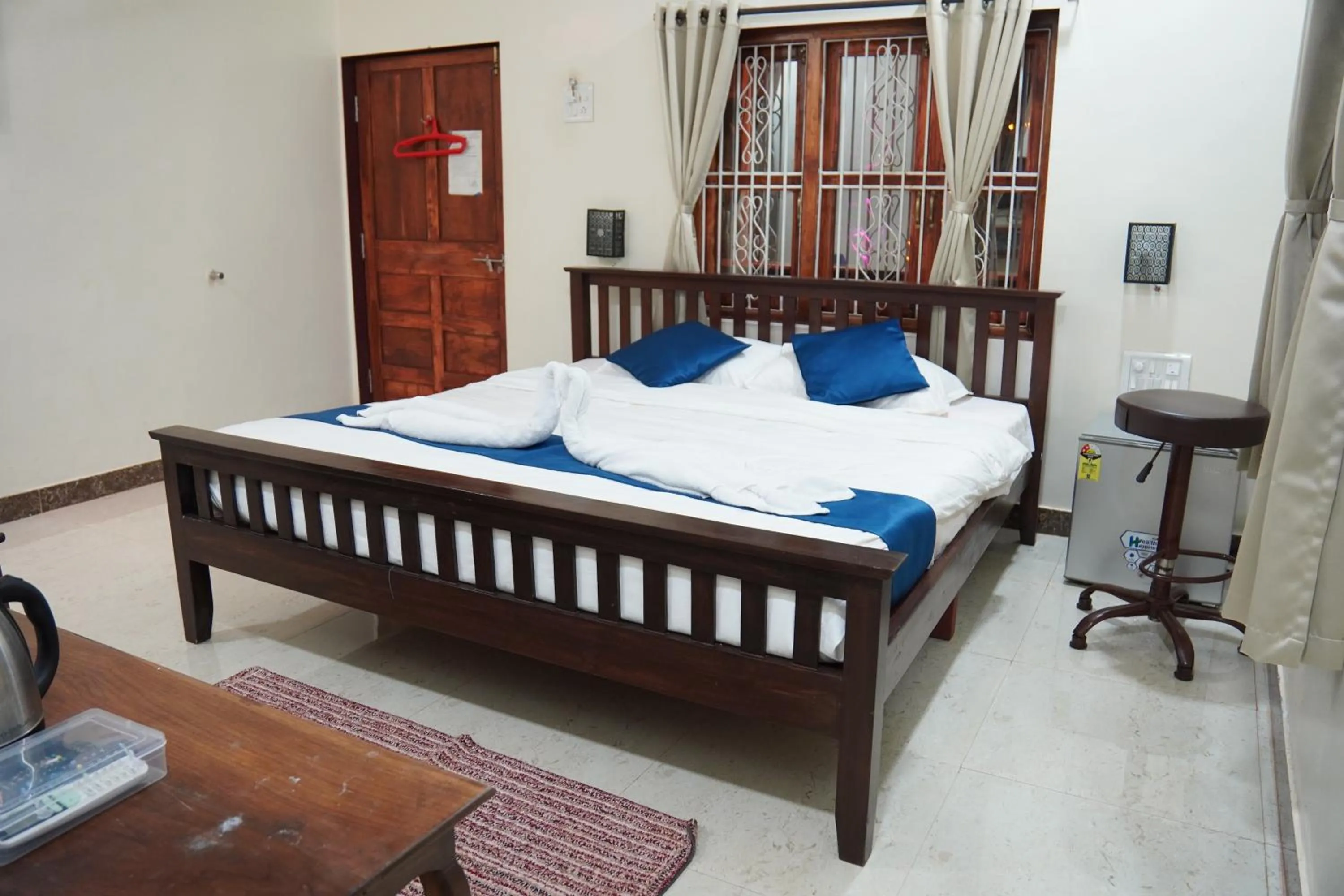 Bed in Redstone House by Oxystays Hospitality