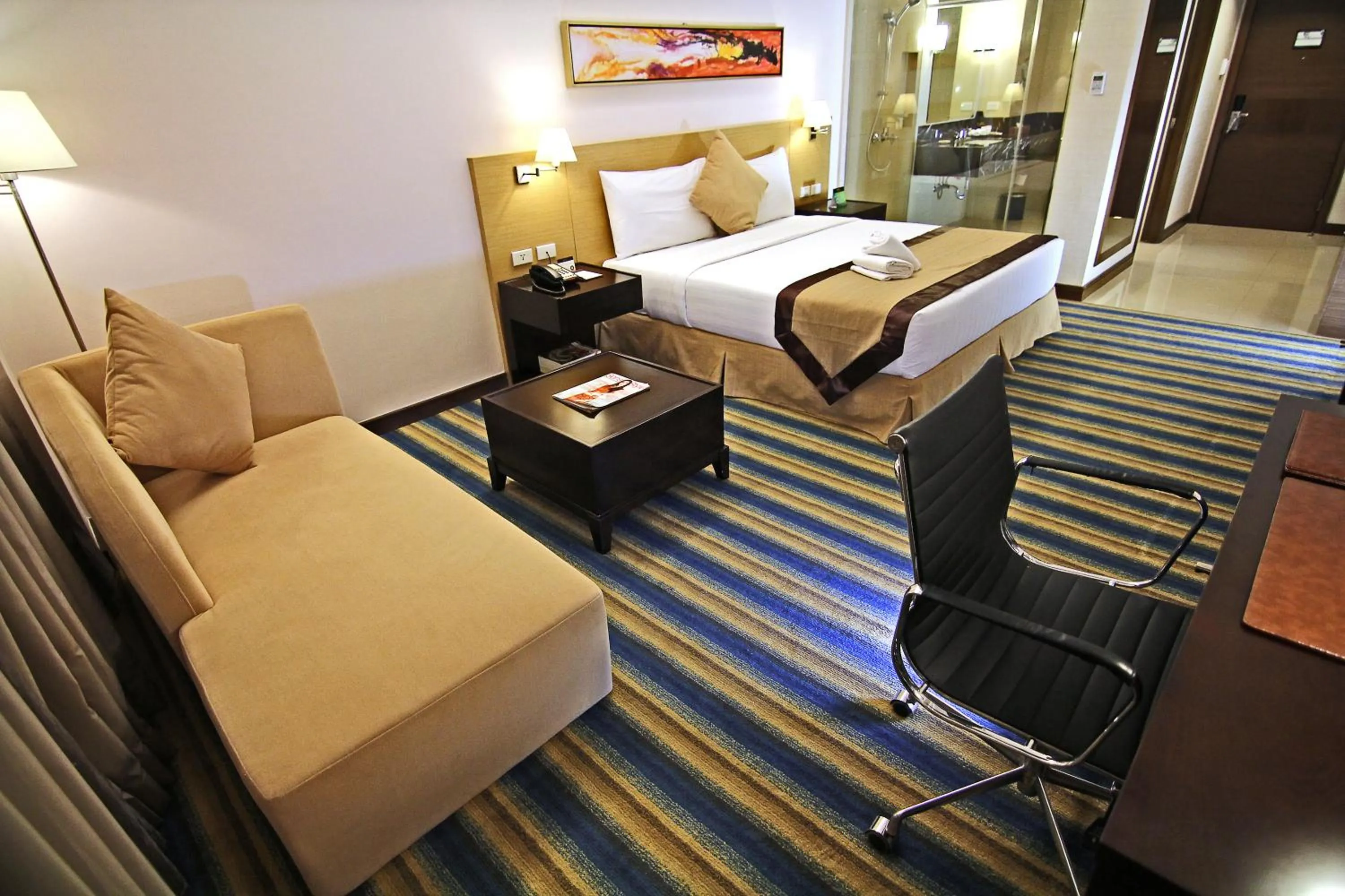 Photo of the whole room, Bed in Luxent Hotel