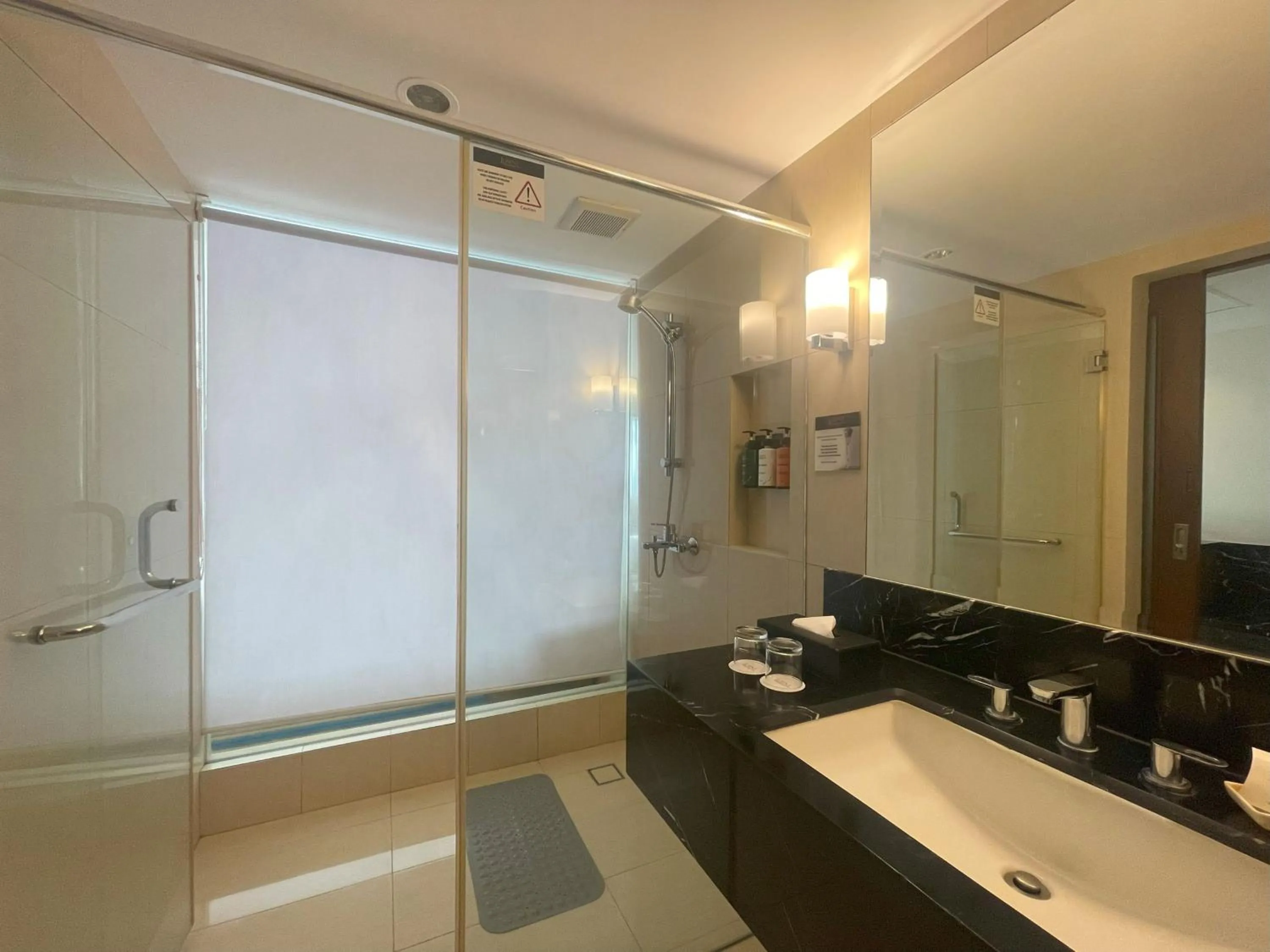 Bathroom in Luxent Hotel