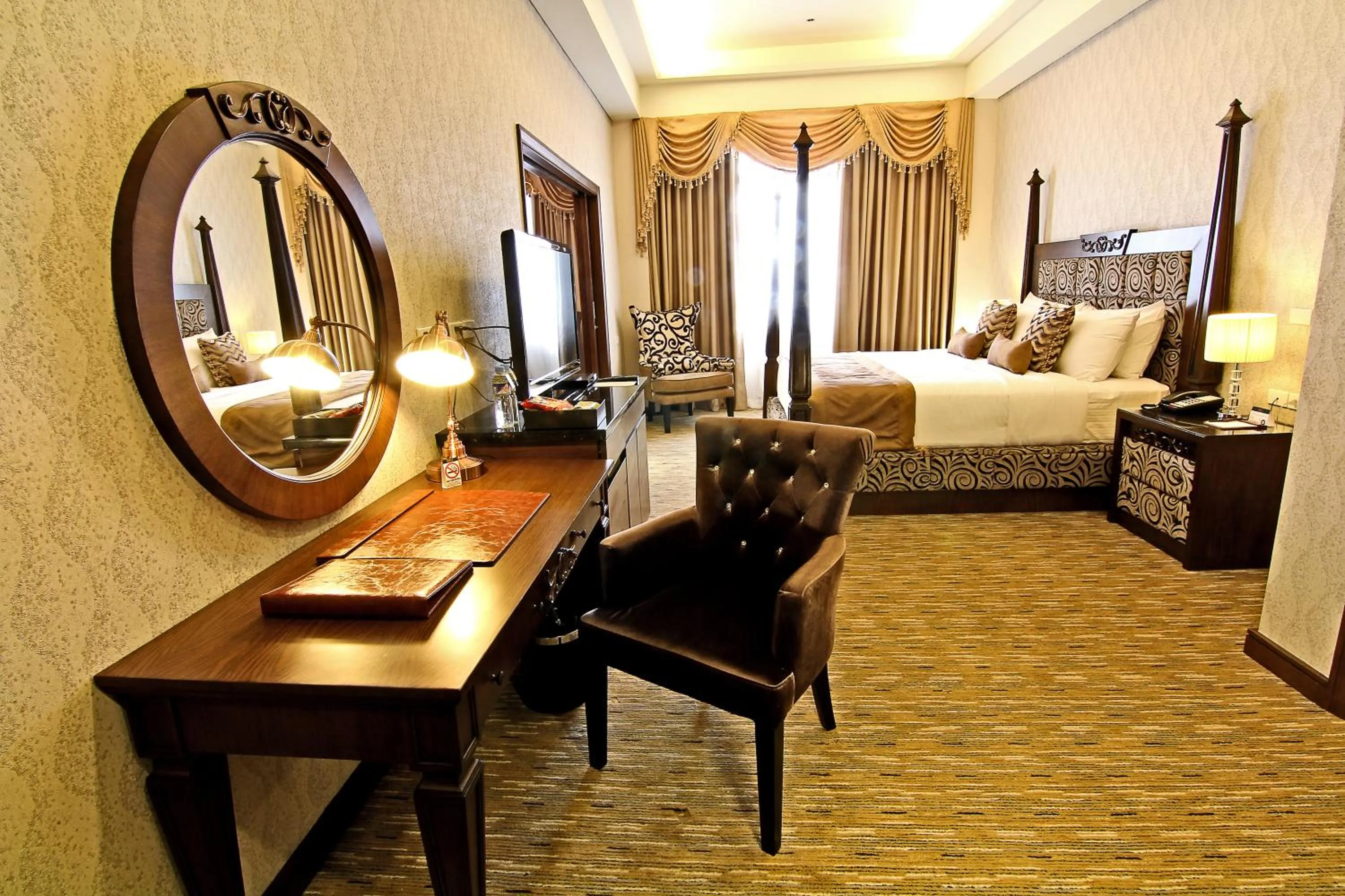 Photo of the whole room, Bed in Luxent Hotel