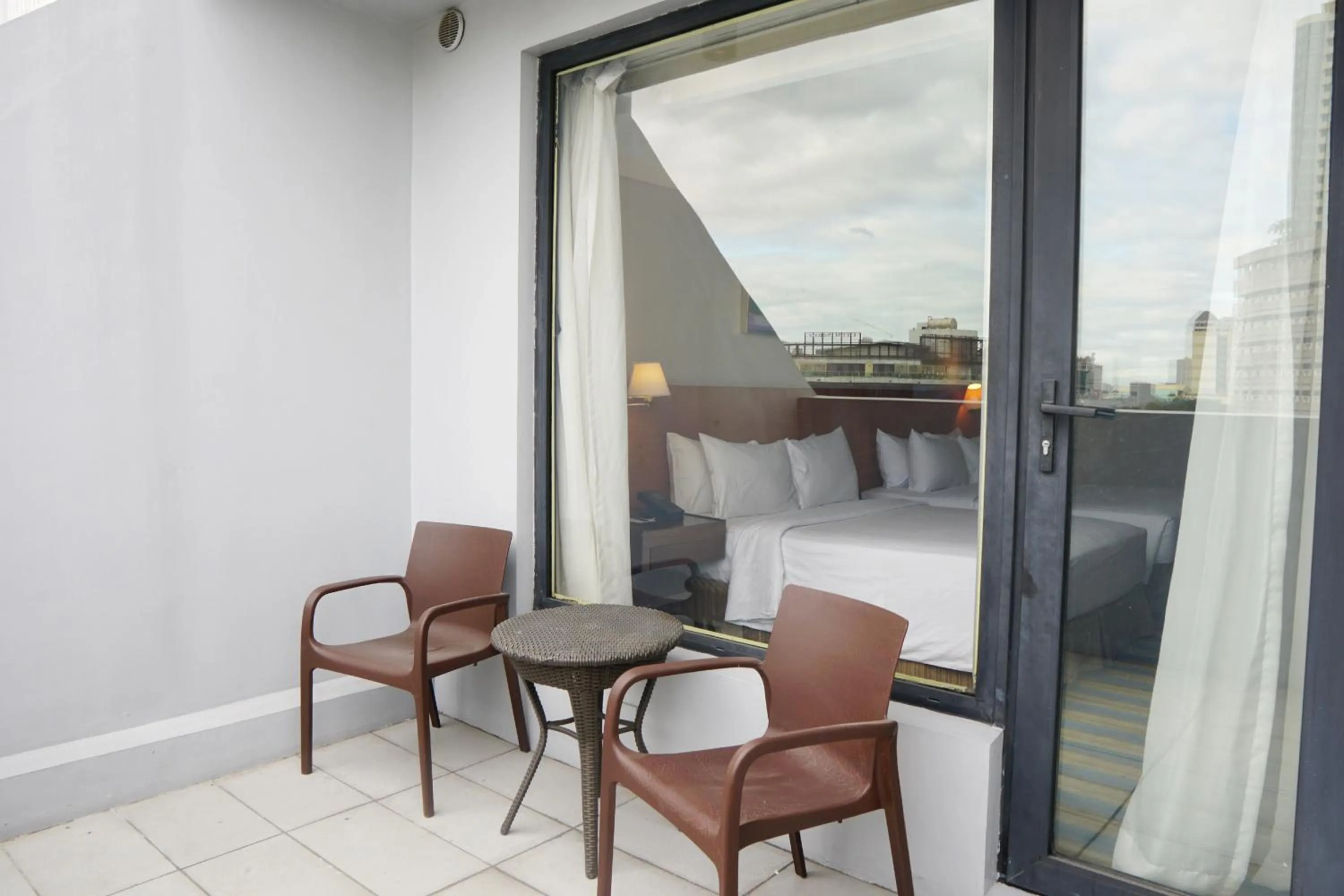 Balcony/Terrace in Luxent Hotel