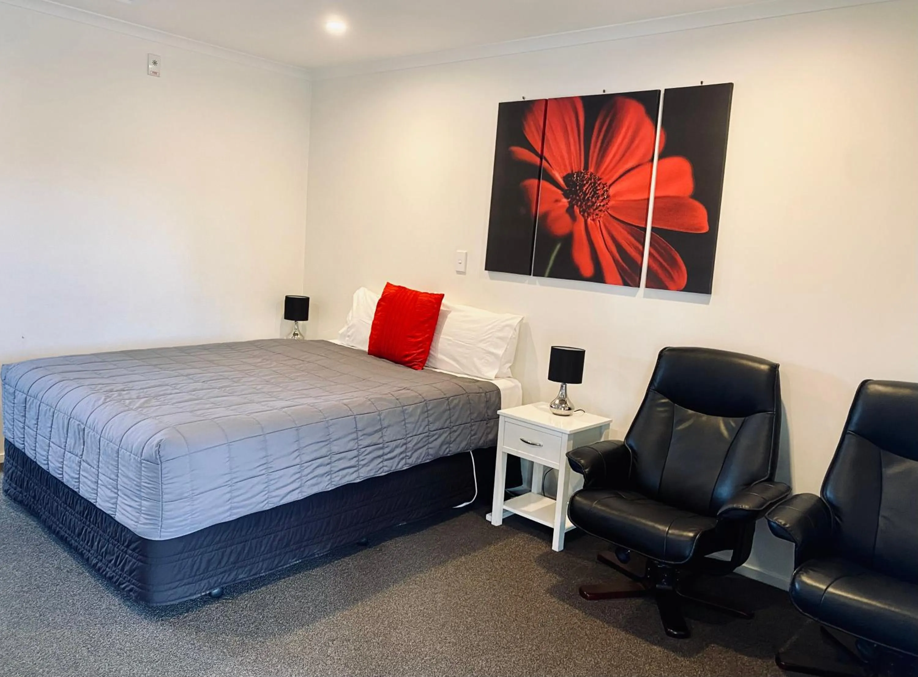 Bed in Gateway Motor Lodge - Wanganui