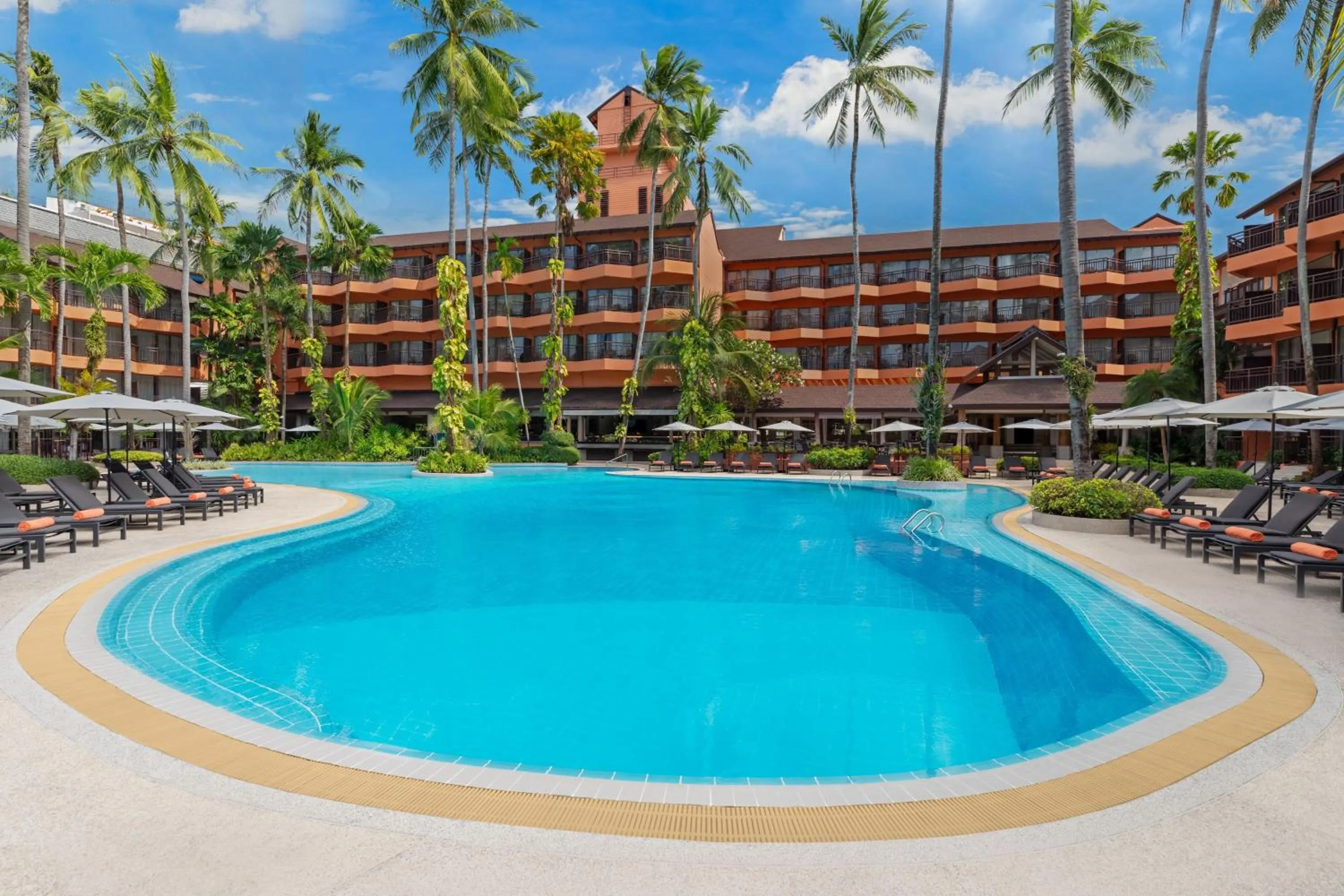 Swimming Pool in Patong Merlin Hotel - SHA Plus