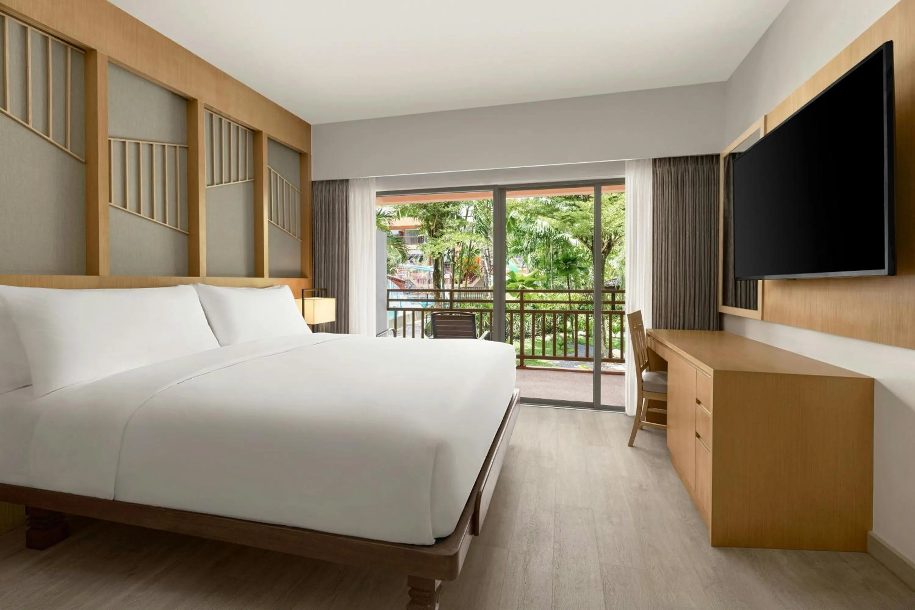 Bedroom, Bed in Courtyard by Marriott Phuket, Patong Beach Resort