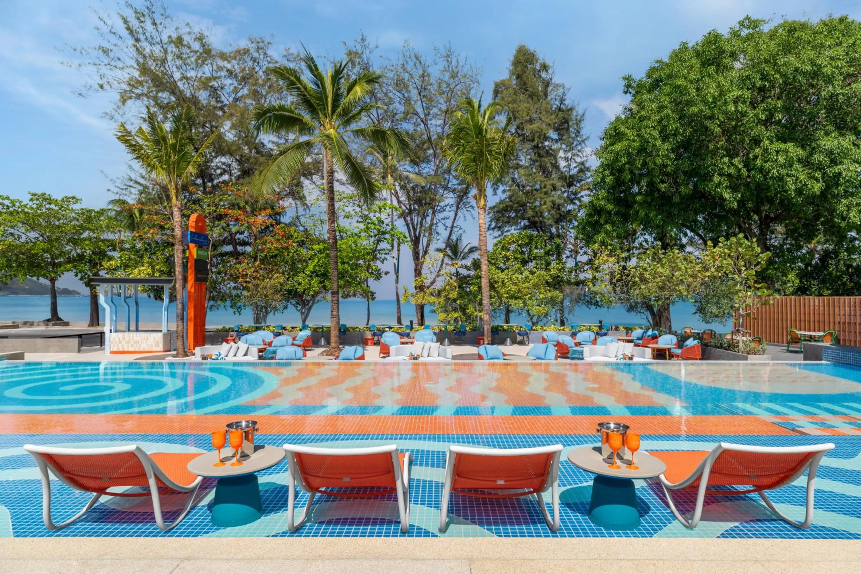 Lounge or bar in Courtyard by Marriott Phuket, Patong Beach Resort