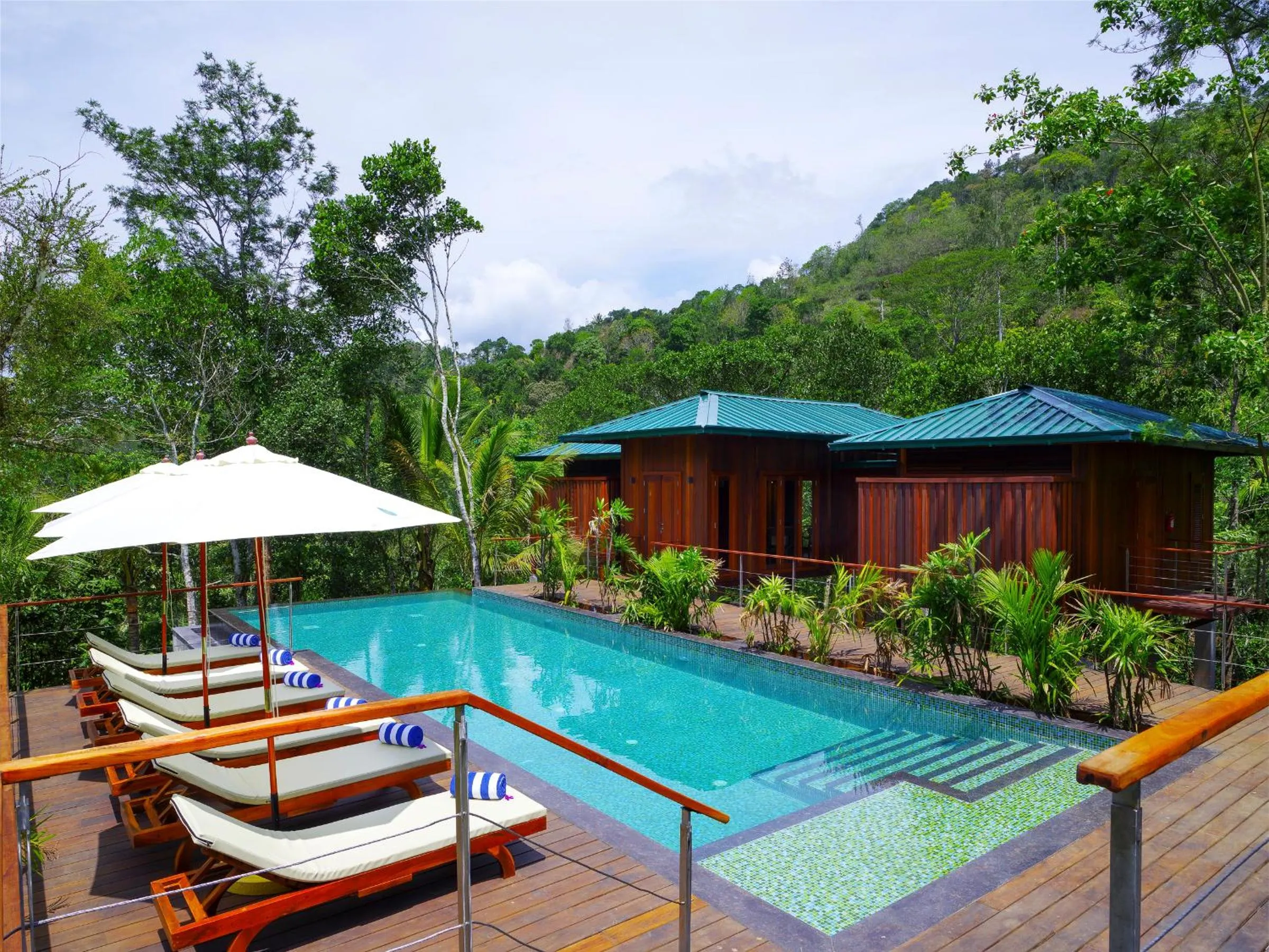 Swimming pool in Niraamaya Retreats Cardamom Club