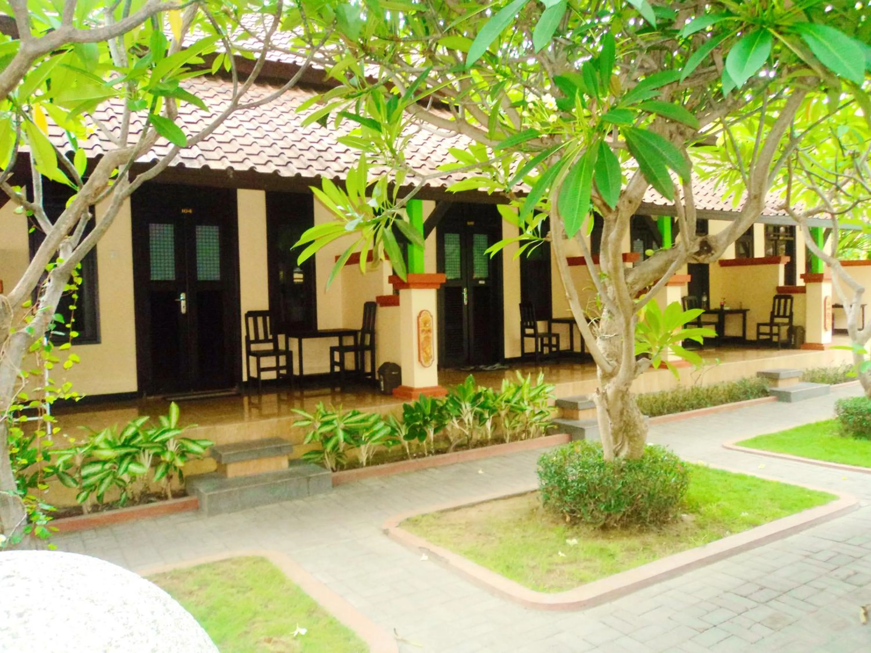 Garden in Bali Diva Hotel Kuta