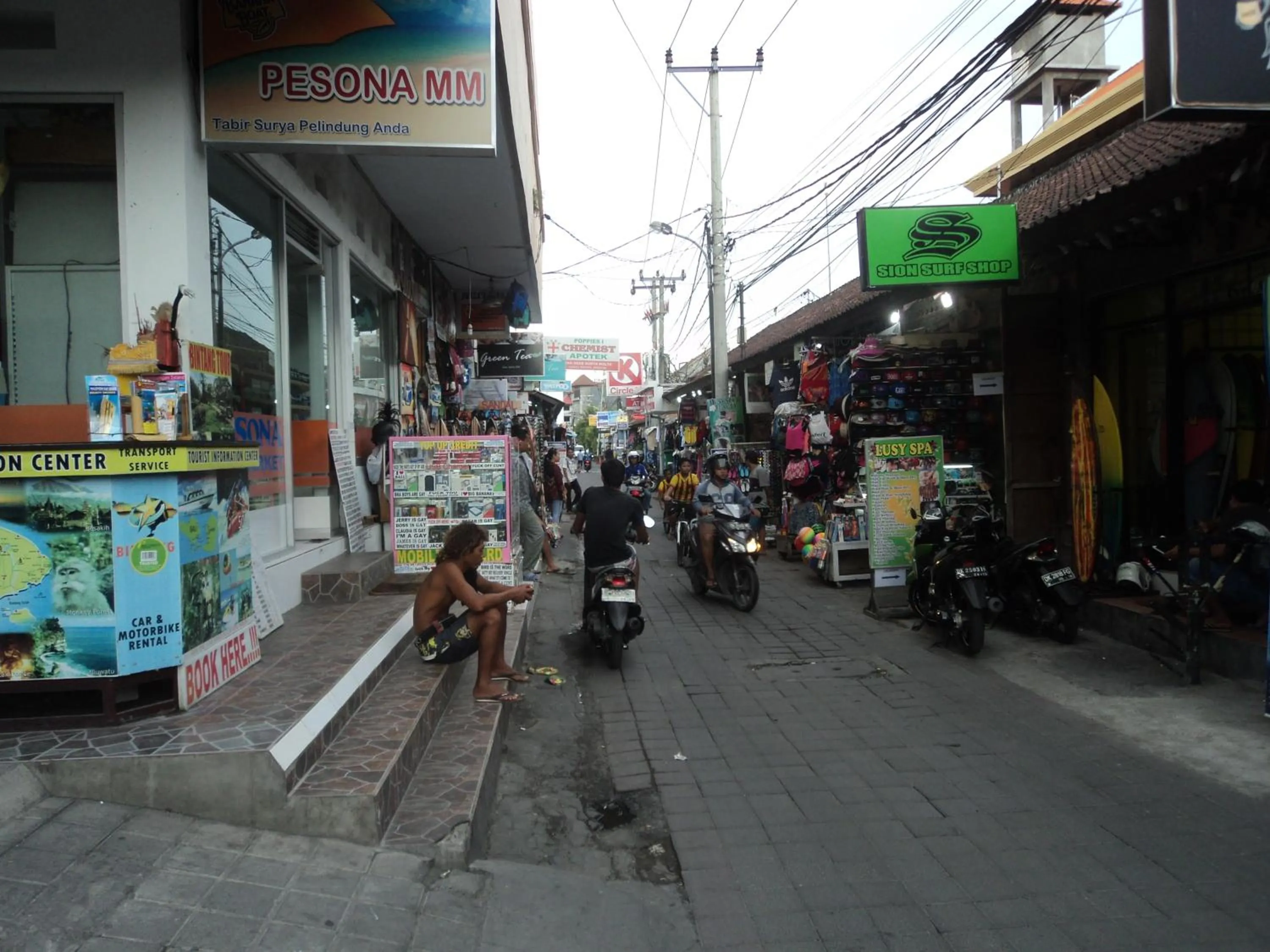 Shopping Area in Bali Diva Hotel Kuta