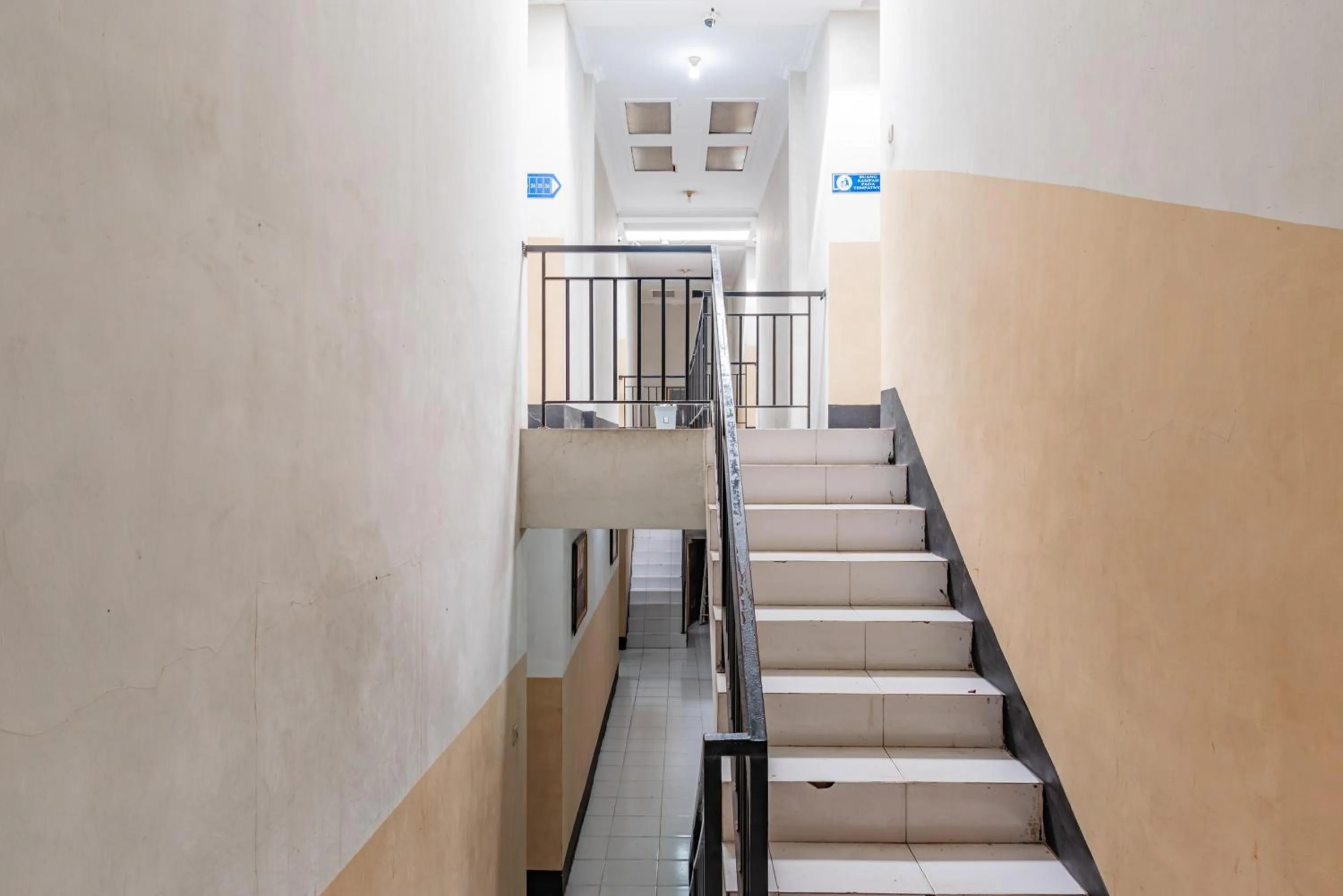 Area and facilities in Hotel O Ilir Barar I Near Rumah Sakit Islam Siti Khadijah Formerly Maleo Hotel