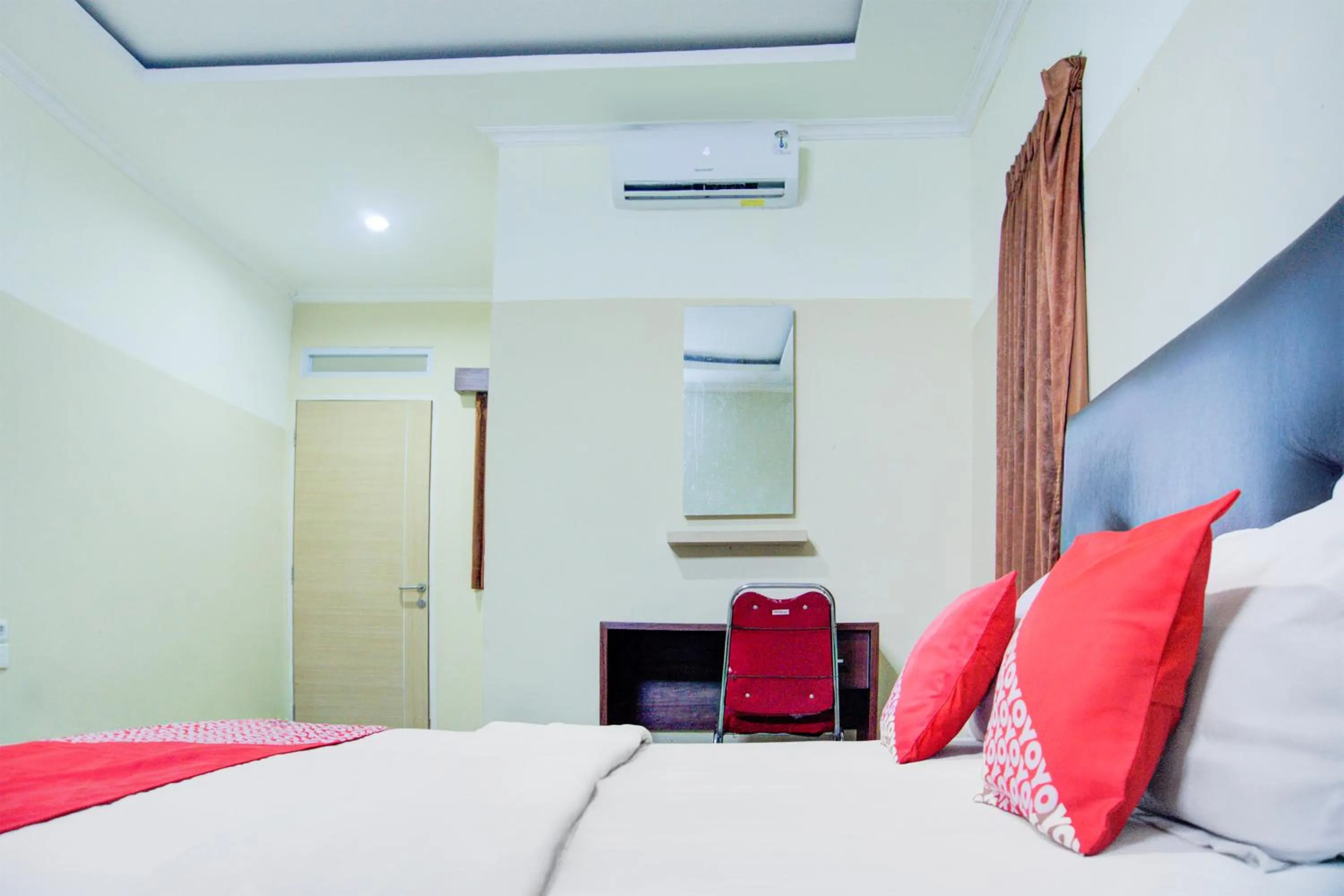 Bed in Hotel O Angkatan 45 Near Istana Gubernur Formerly Maleo Hotel