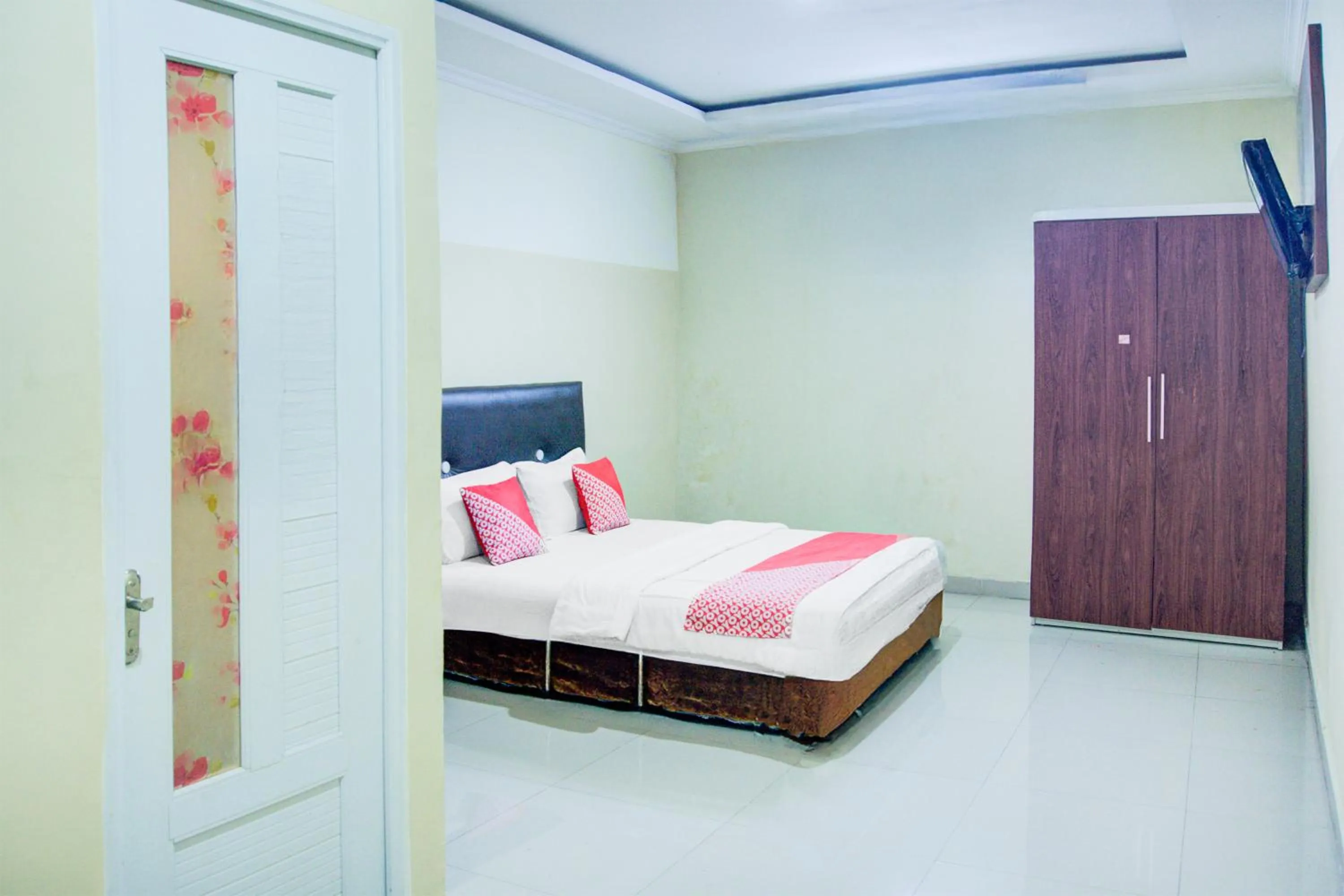 Bed in Hotel O Angkatan 45 Near Istana Gubernur Formerly Maleo Hotel