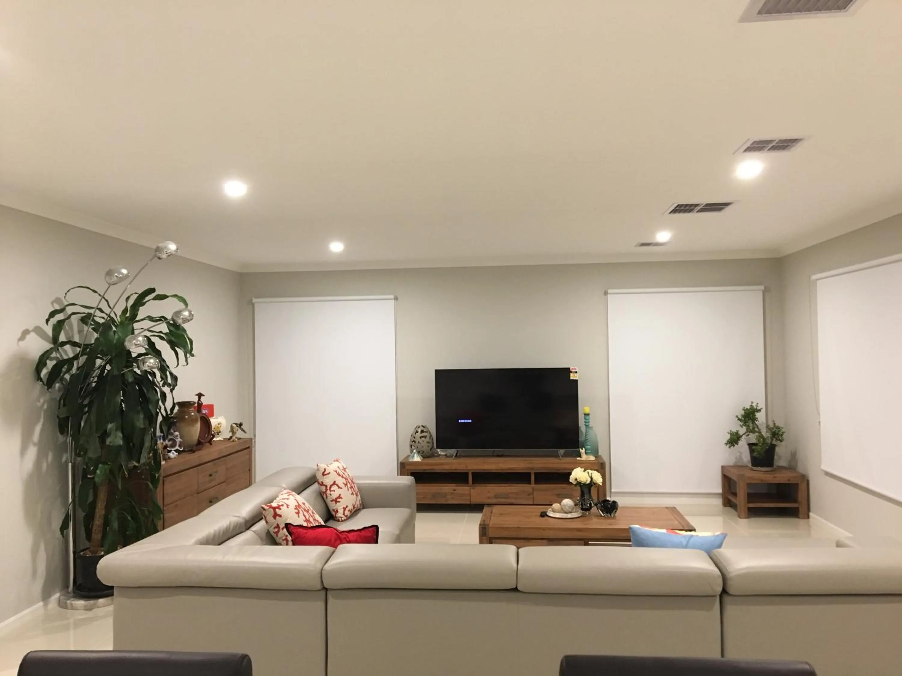 Communal lounge/ TV room in Apple House Truganina