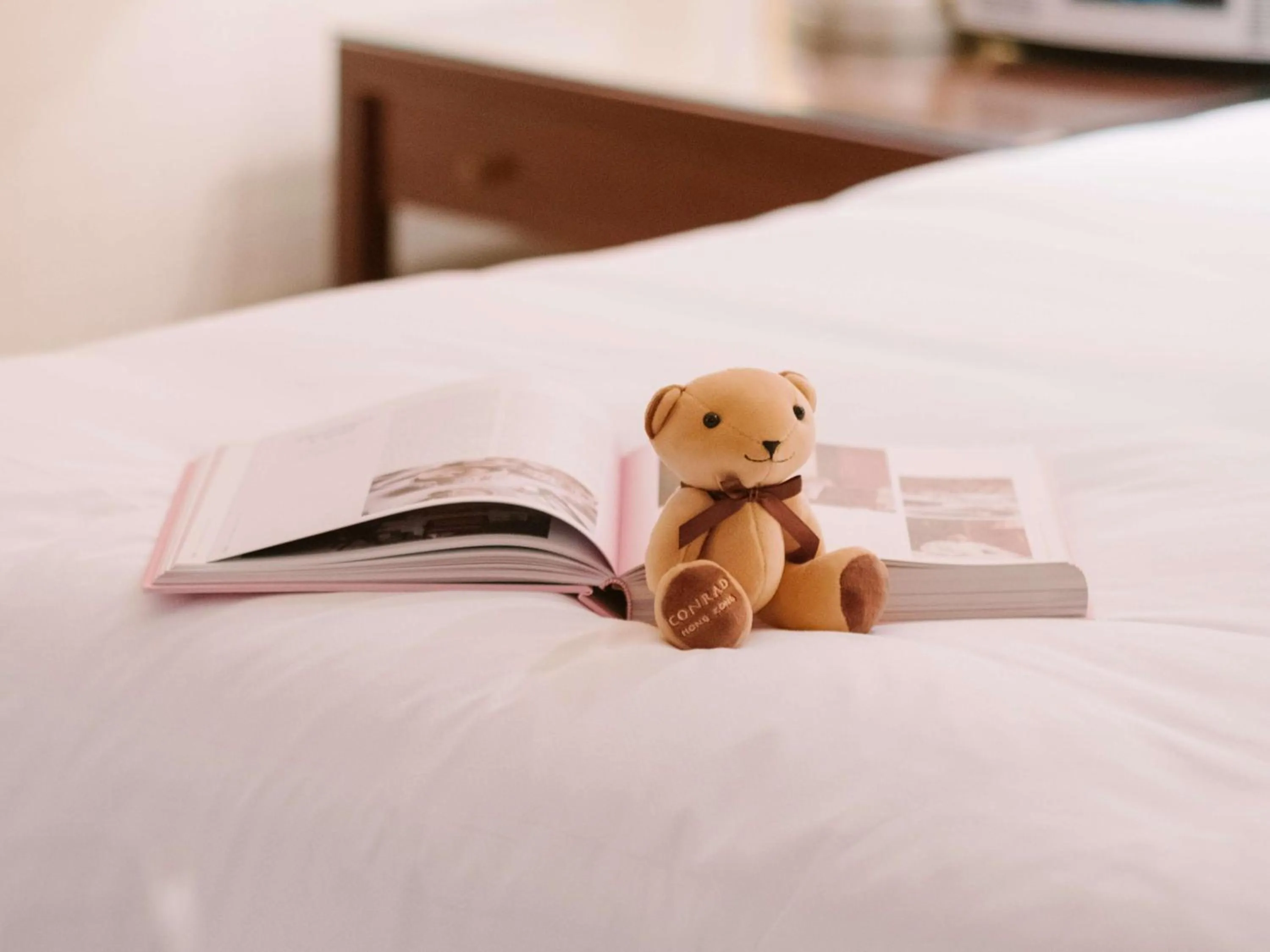 Bed in Conrad Hong Kong