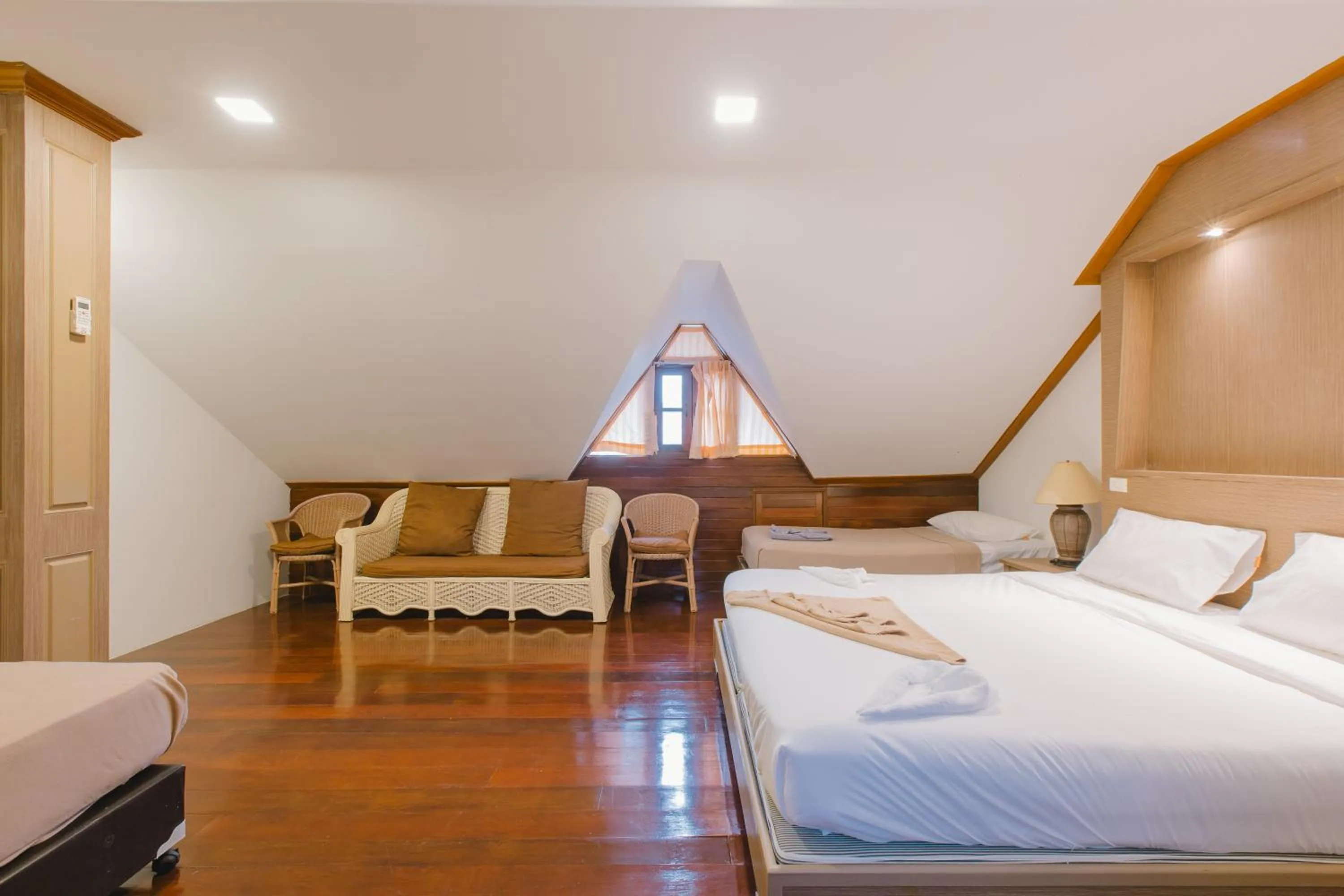 Photo of the whole room, Bed in Royal Prince Residence, Patong Beach