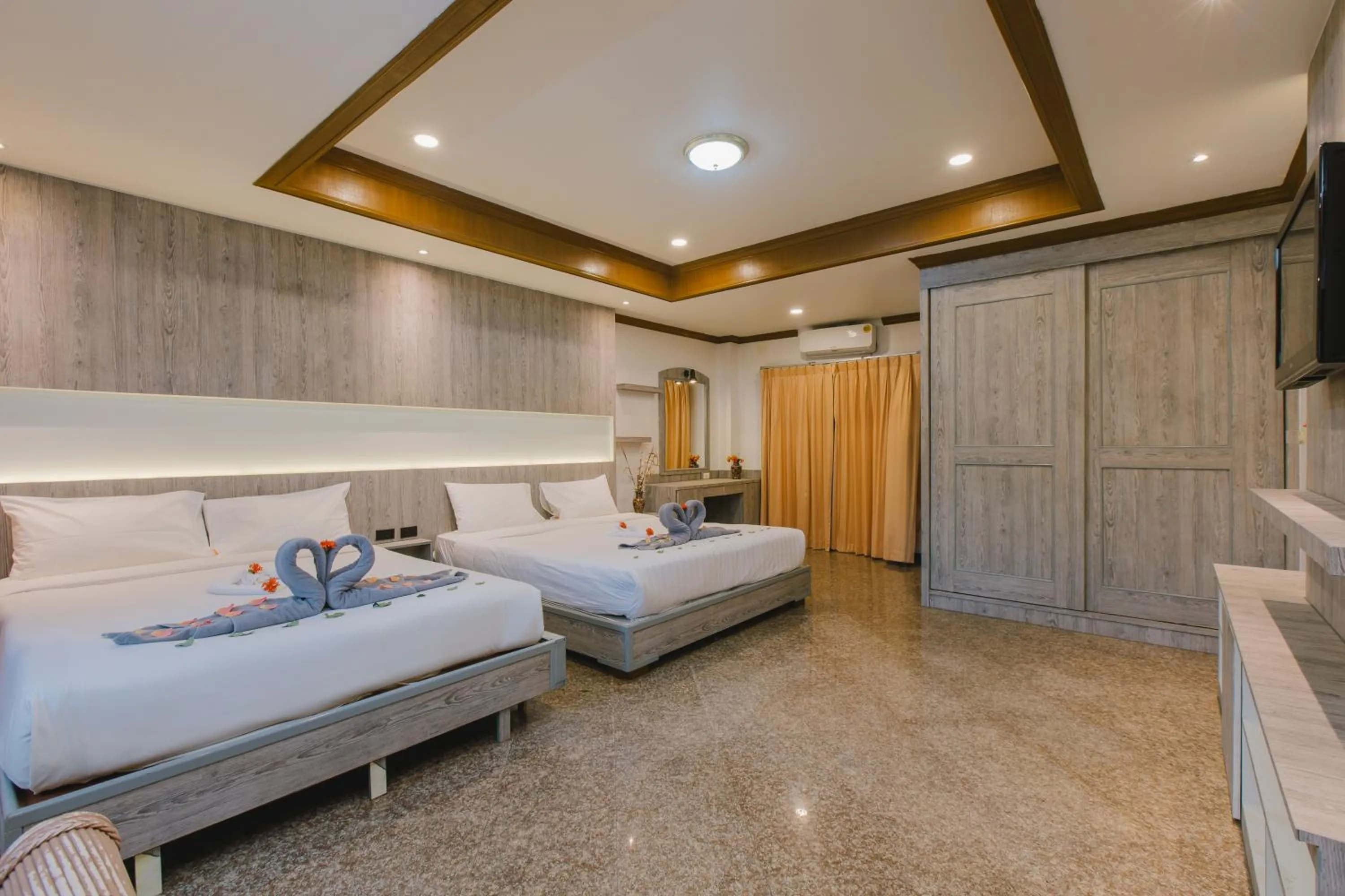 Photo of the whole room, Bed in Royal Prince Residence, Patong Beach