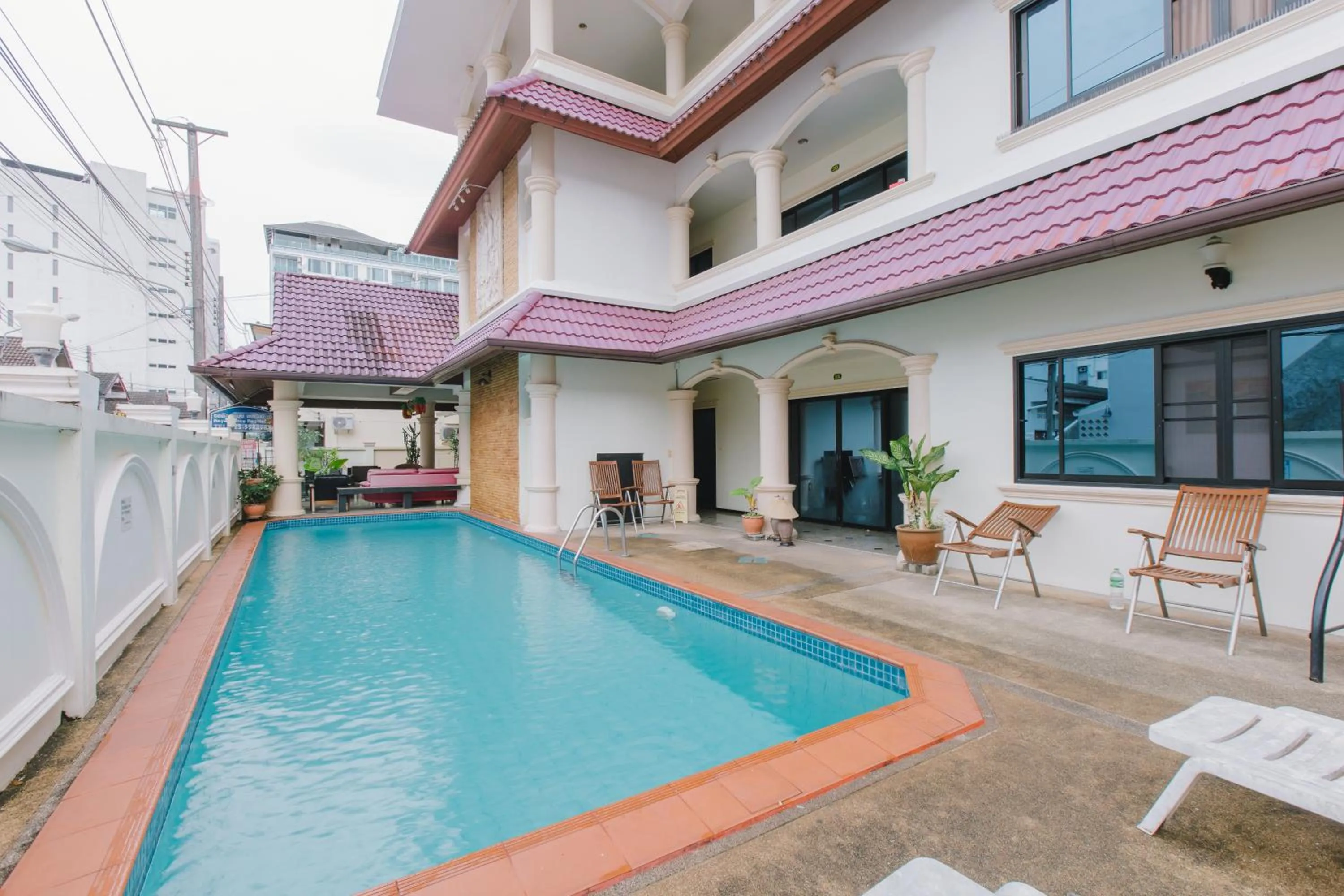 Swimming pool in Royal Prince Residence, Patong Beach