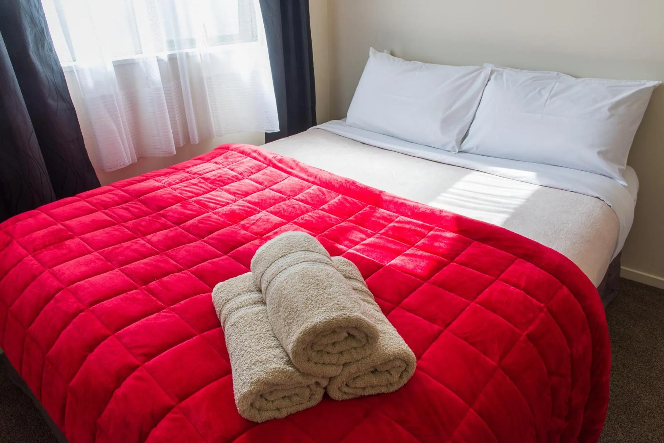 Bedroom, Bed in Hamilton Settlers Motor lodge