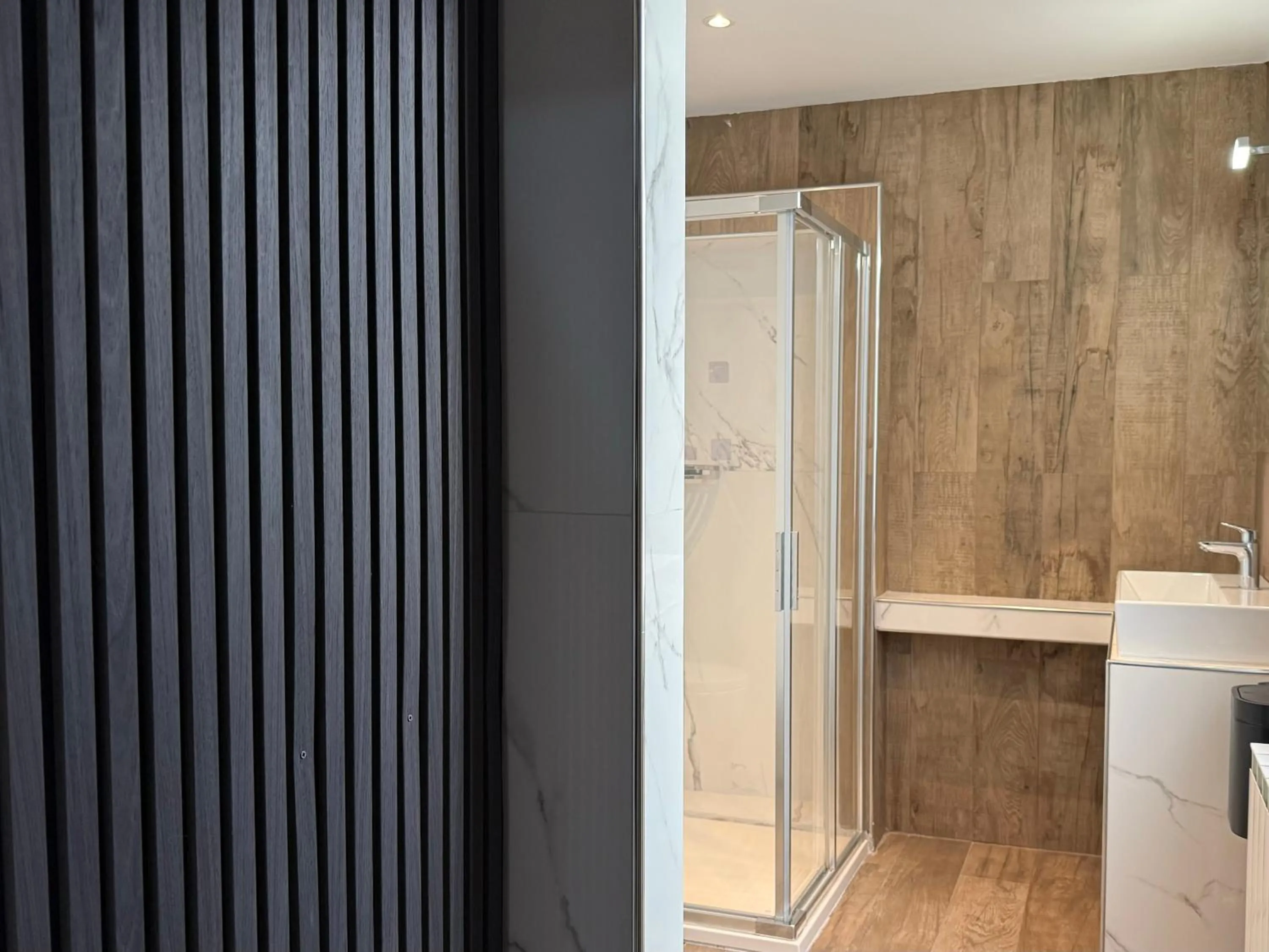 Shower in San Frediano Boutique