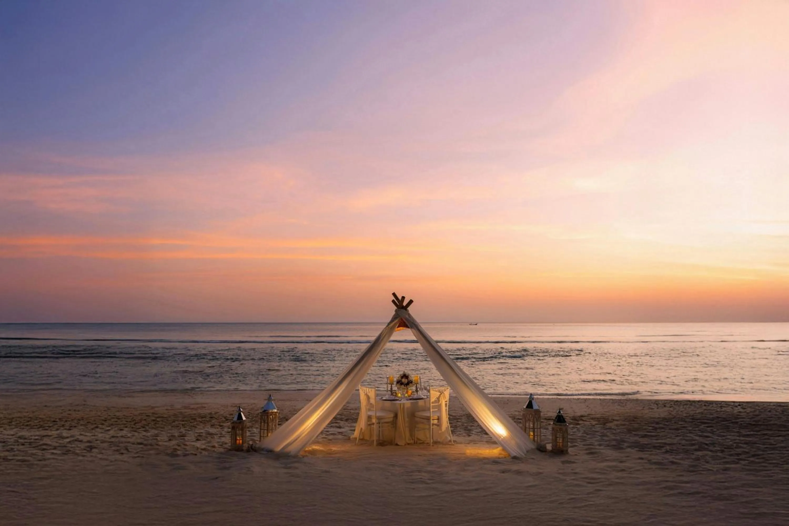 Beach in Phuket Marriott Resort & Spa, Merlin Beach