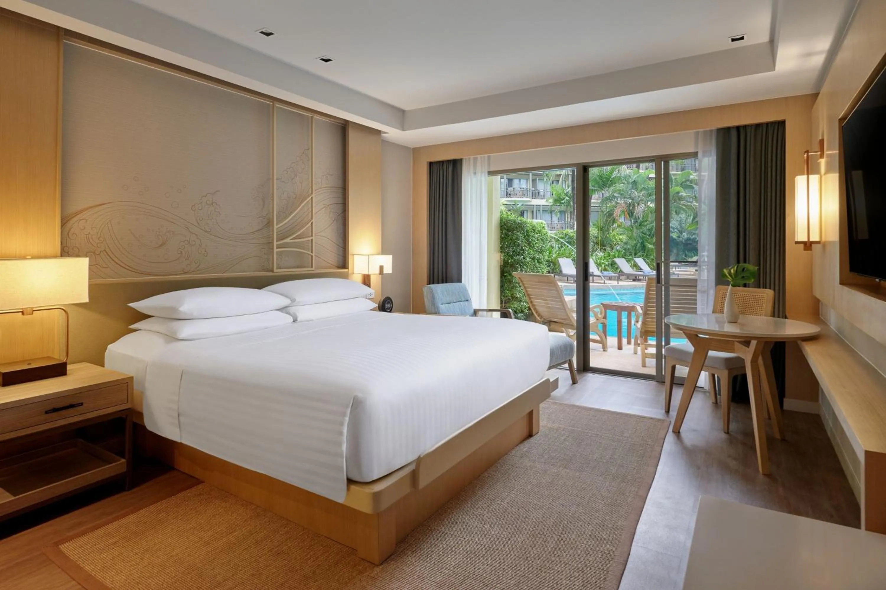 Swimming pool, Bed in Phuket Marriott Resort & Spa, Merlin Beach