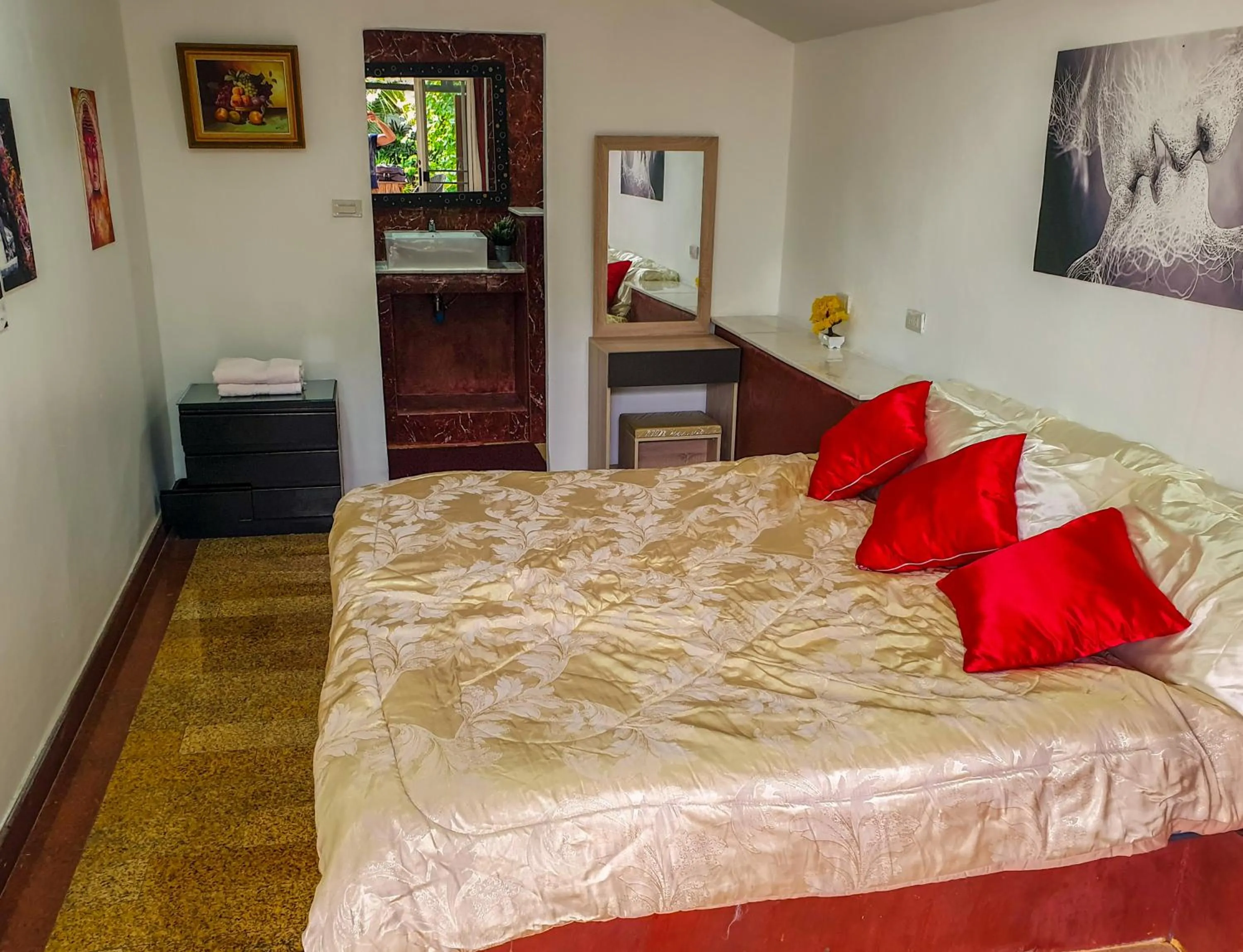 Bed in Siri Villas Pattaya