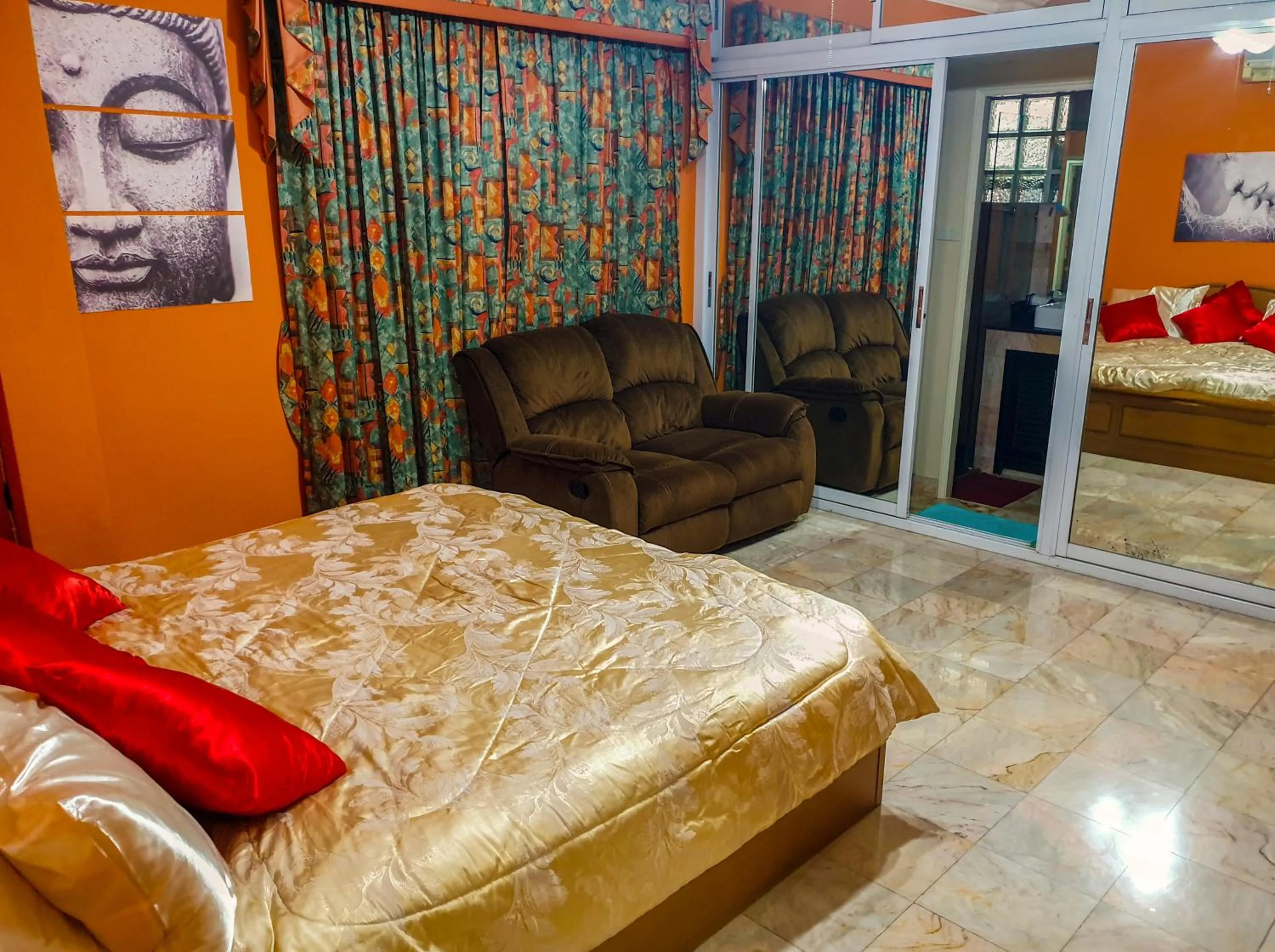 Bed in Siri Villas Pattaya