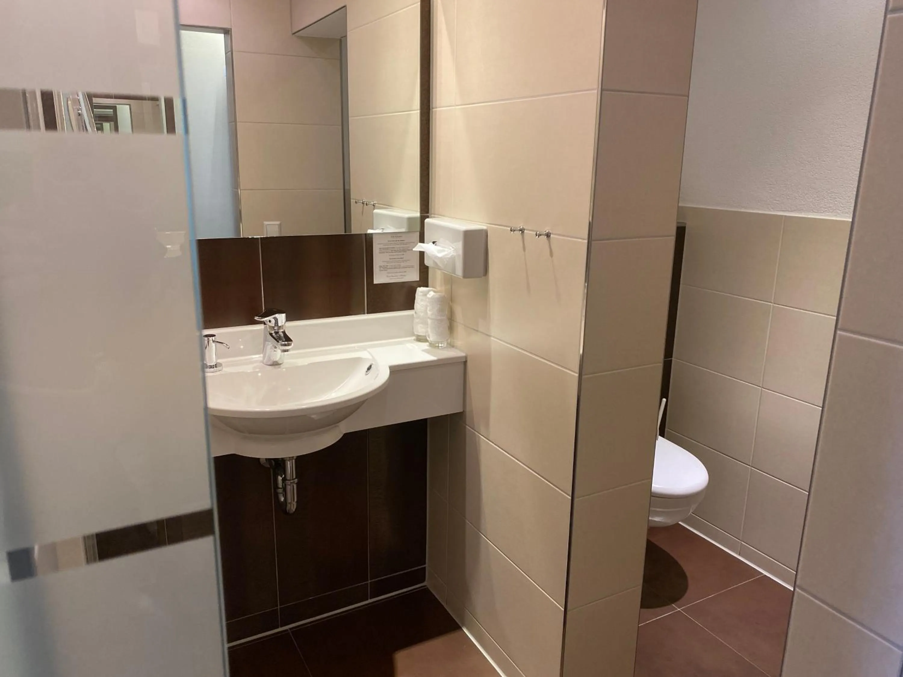 Toilet in Boutique - Hotel Zum Schloss