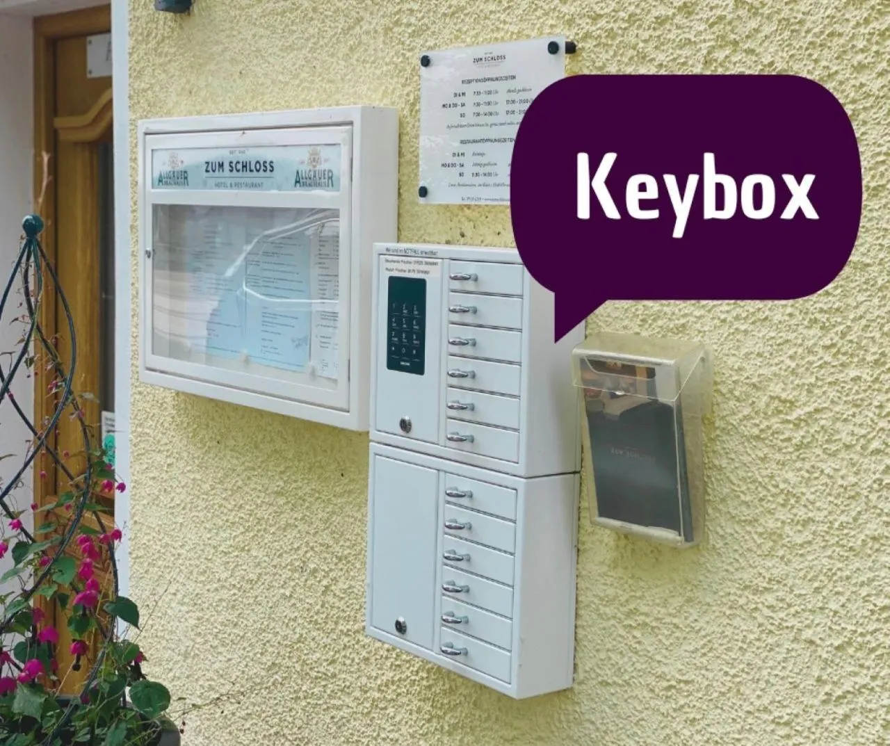 Facade/entrance in Boutique - Hotel Zum Schloss