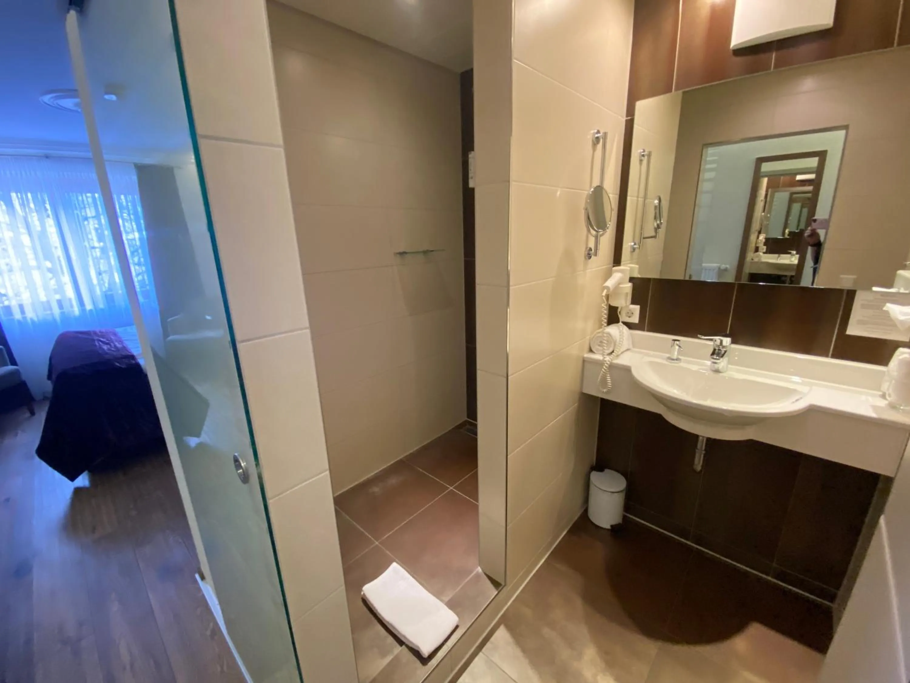 Shower in Boutique - Hotel Zum Schloss