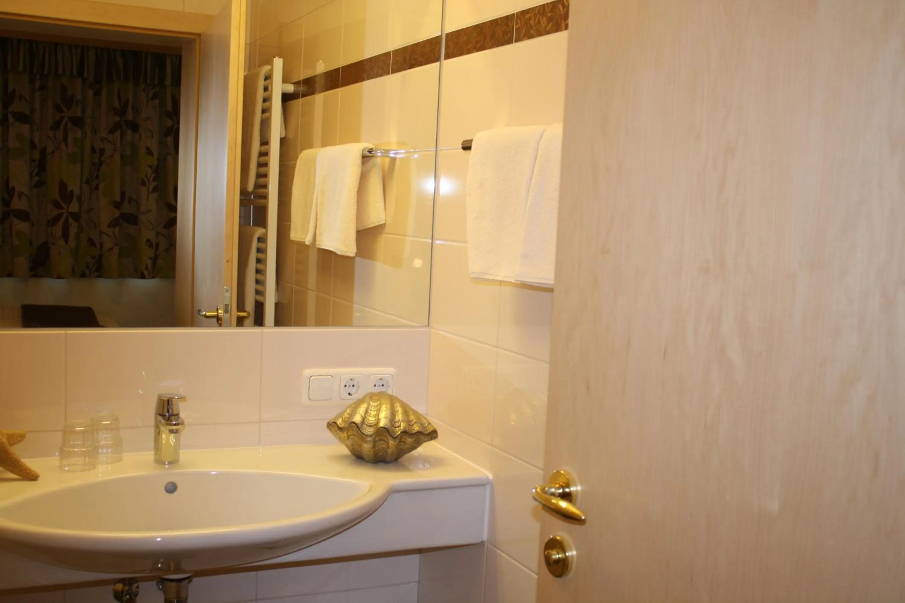 Bathroom in Zimmervermietung Babsy