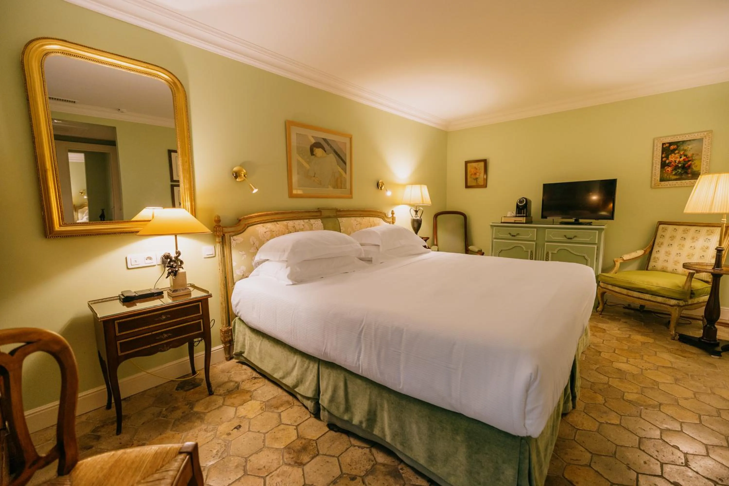 Bedroom, Bed in Hôtel de Toiras