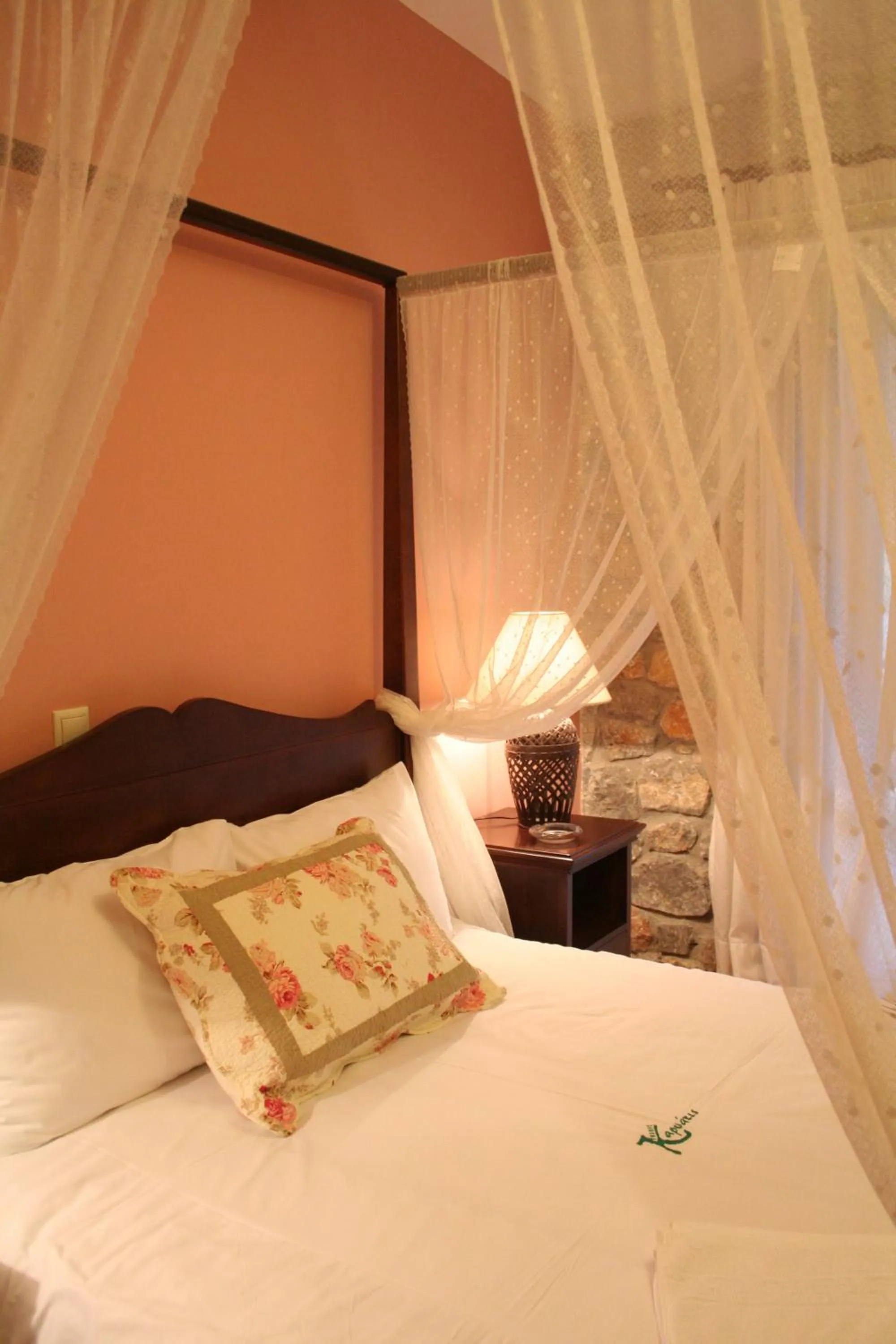 Bed in Karyatis Resort