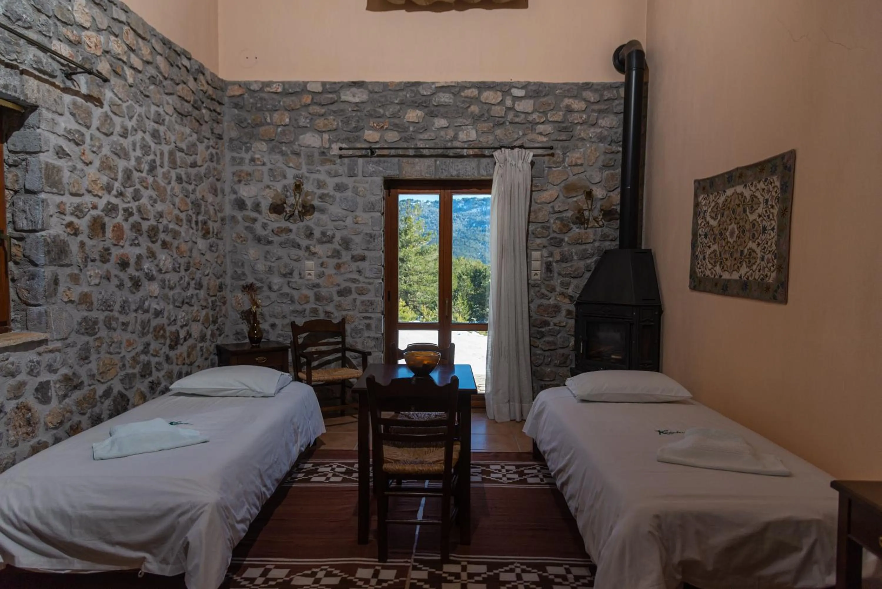 Photo of the whole room, Bed in Karyatis Resort