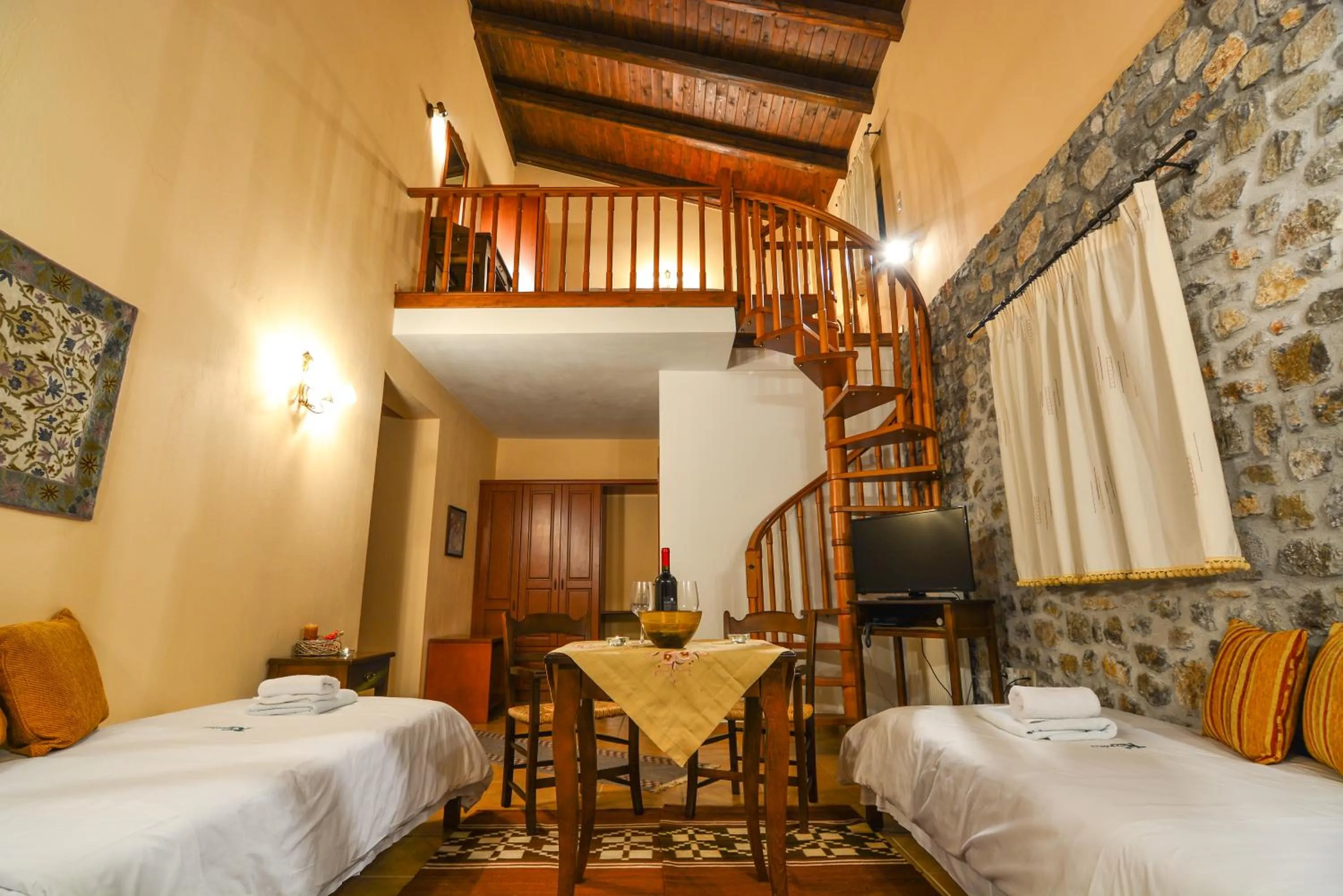 Photo of the whole room, Bed in Karyatis Resort