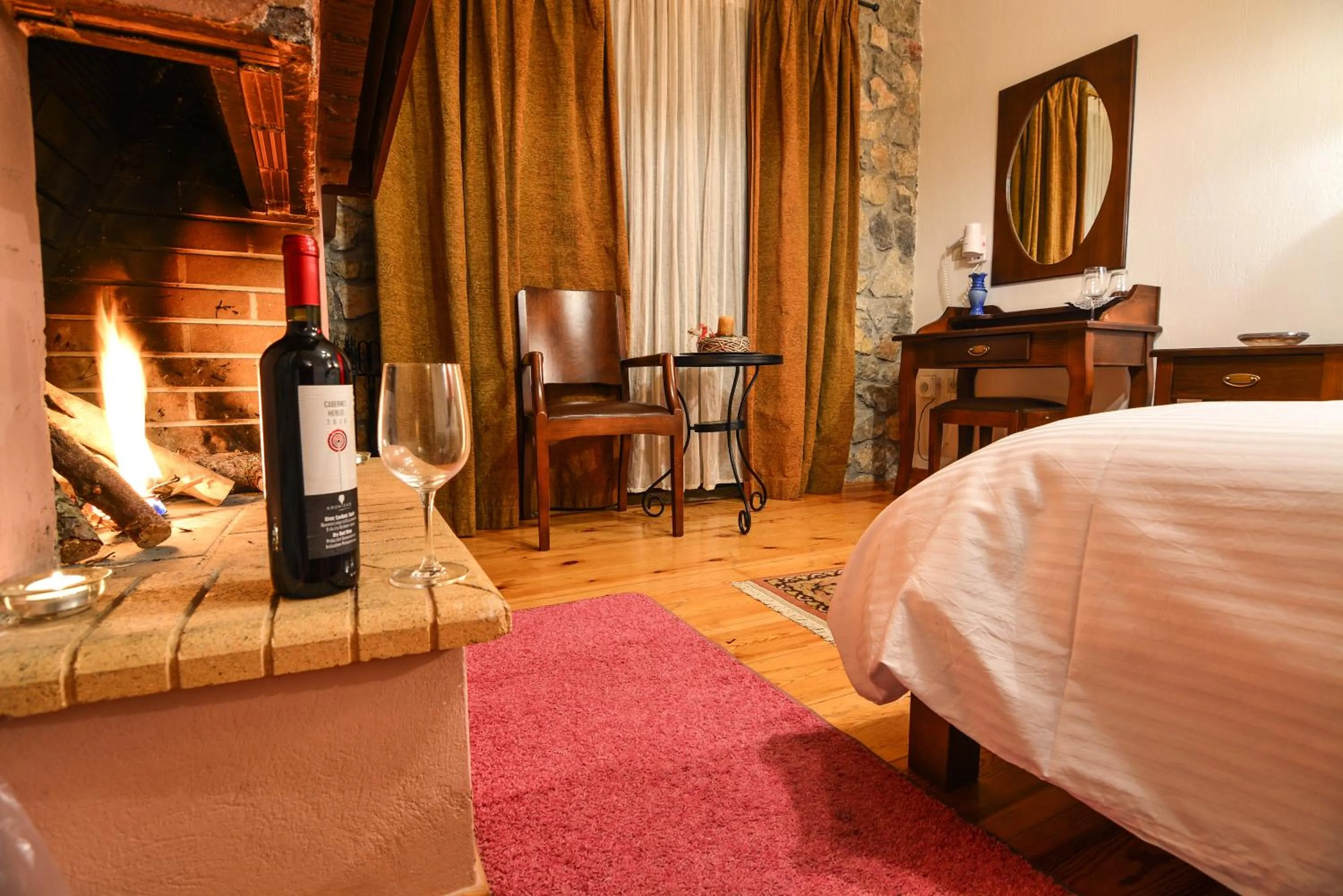 Photo of the whole room, Bed in Karyatis Resort