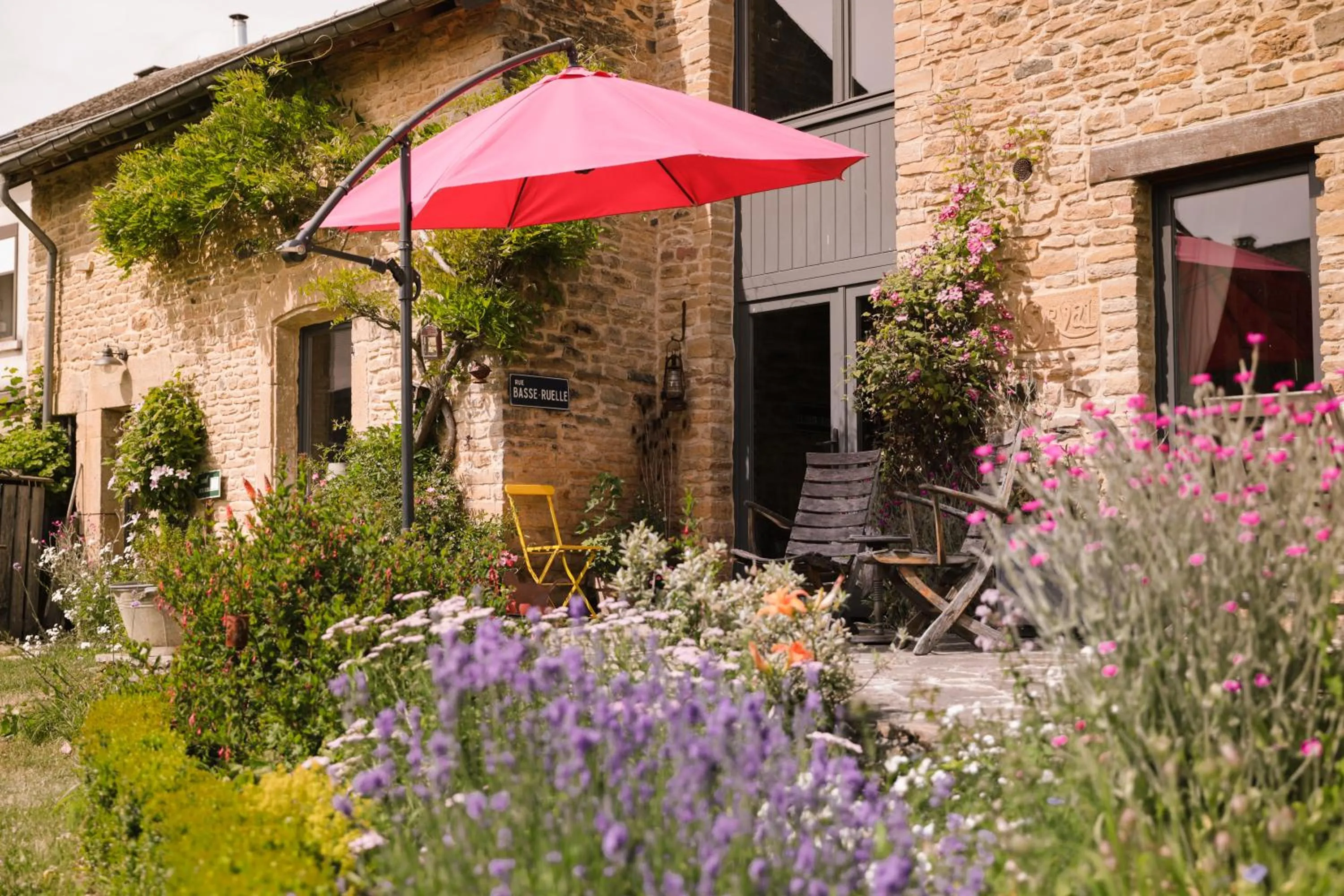 Patio in Les Chambres du Chat