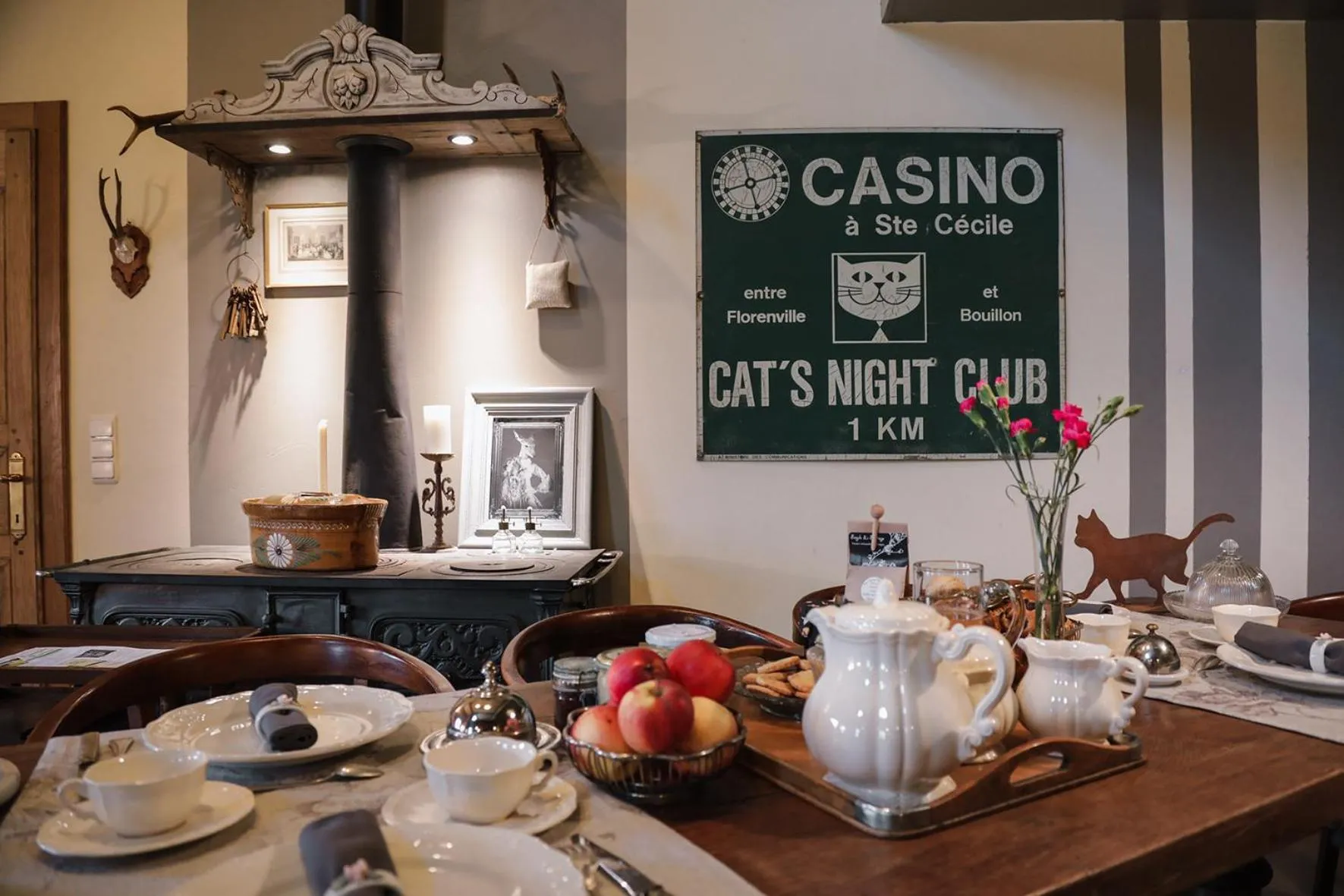 Dining area in Les Chambres du Chat