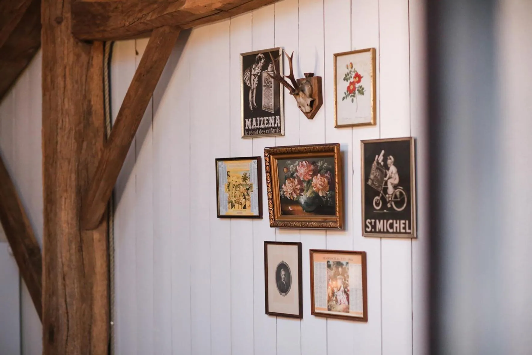 Decorative detail in Les Chambres du Chat