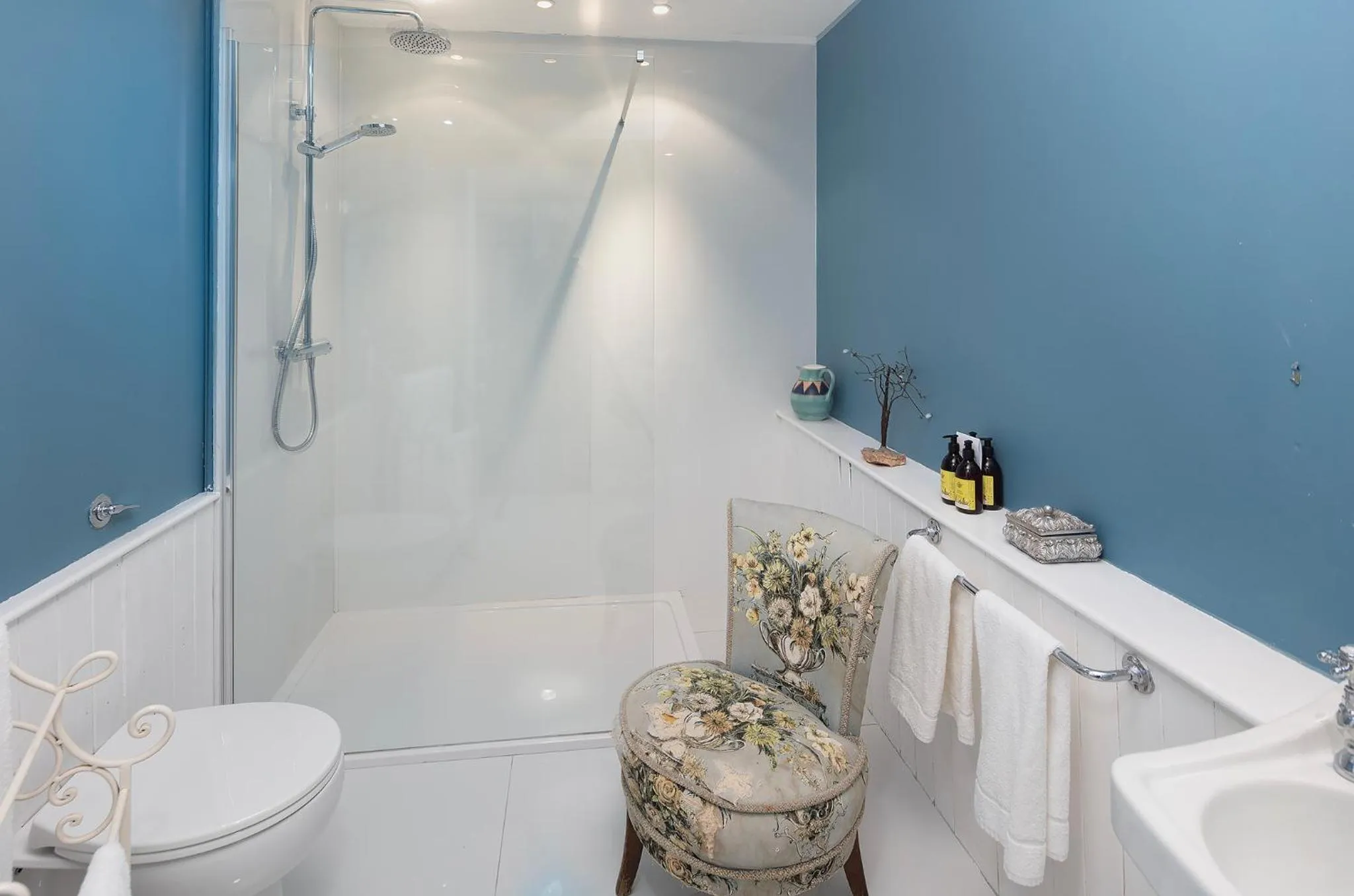 Shower in Barnabrow Country House