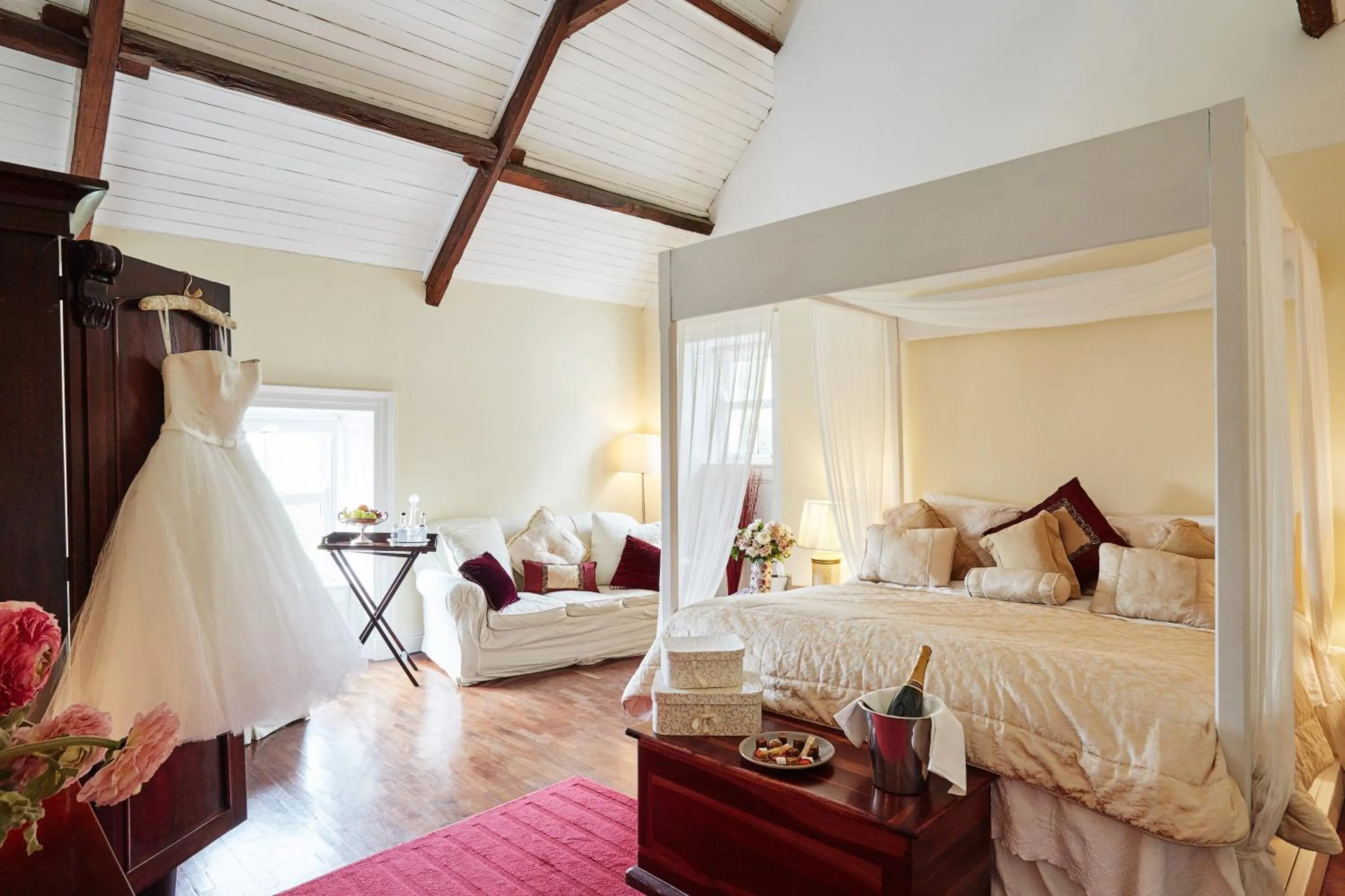 Photo of the whole room, Bed in Barnabrow Country House