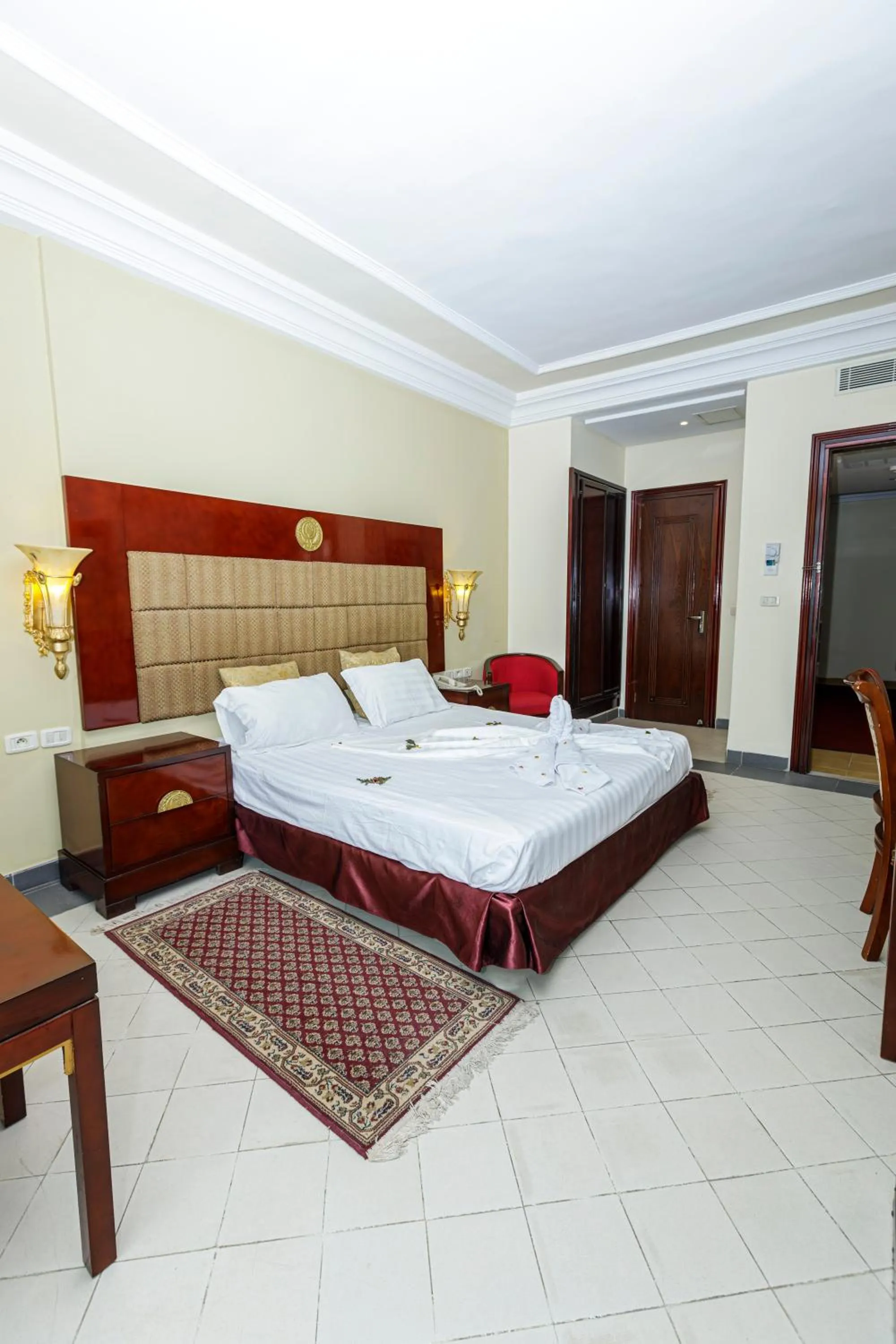 Bed in César Palace Sousse