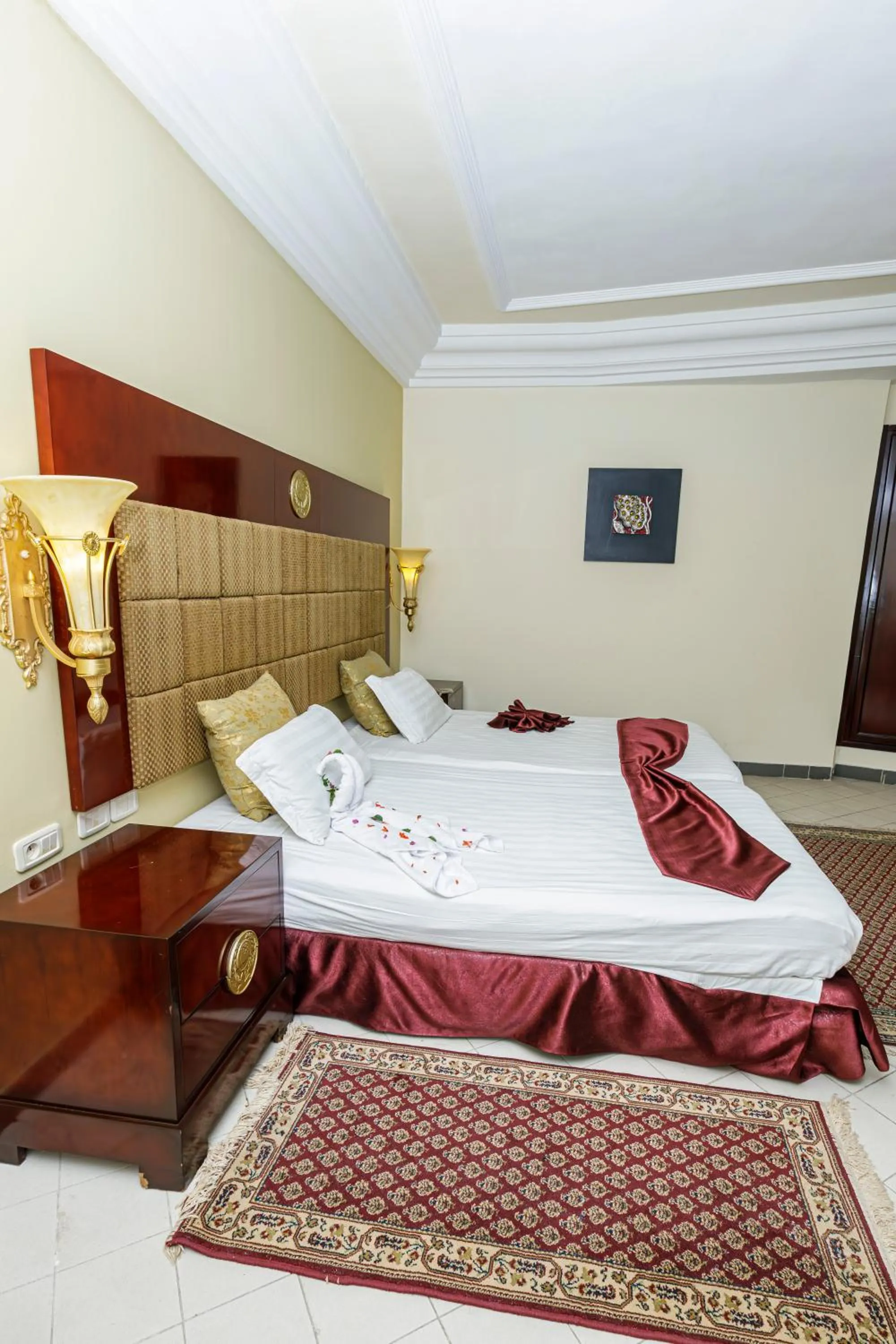 Bed in César Palace Sousse