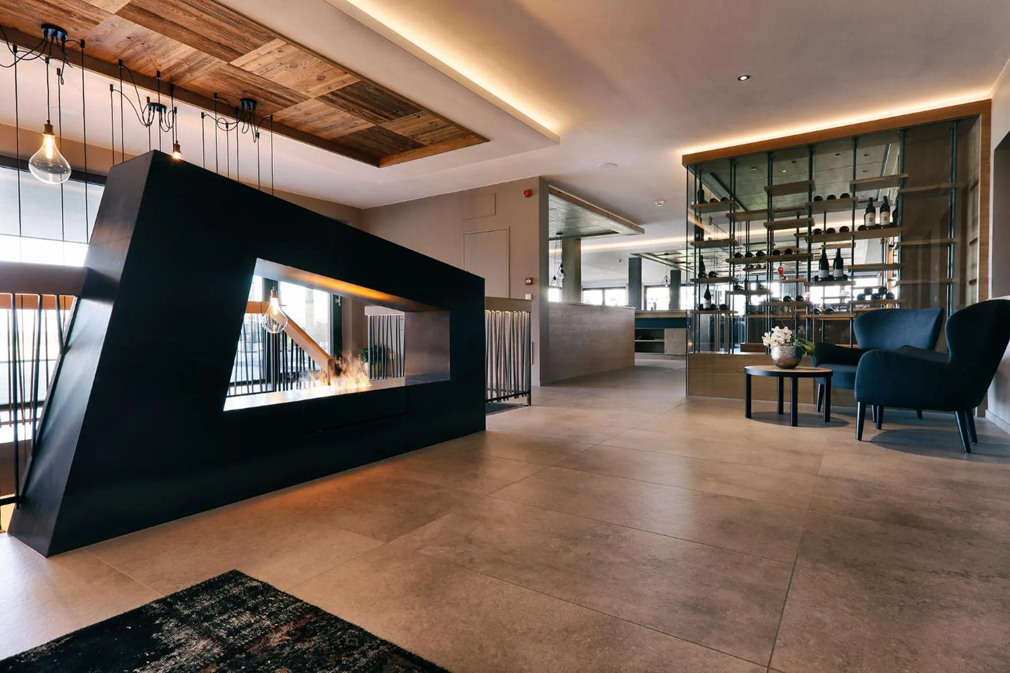 Seating area in Hotel Avelina