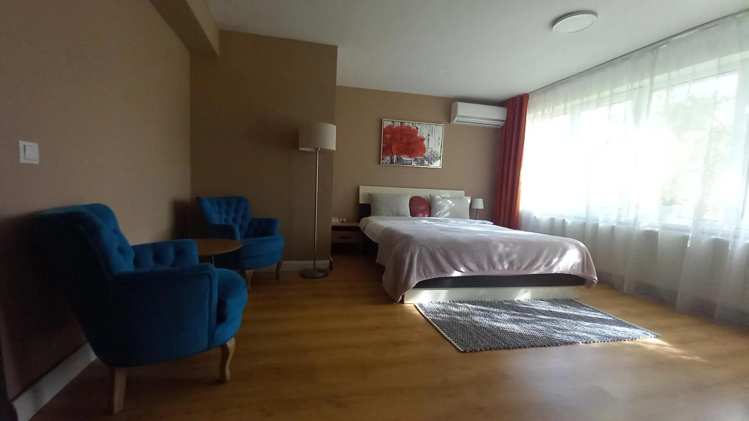 Bed in 4 Seasons Apartments