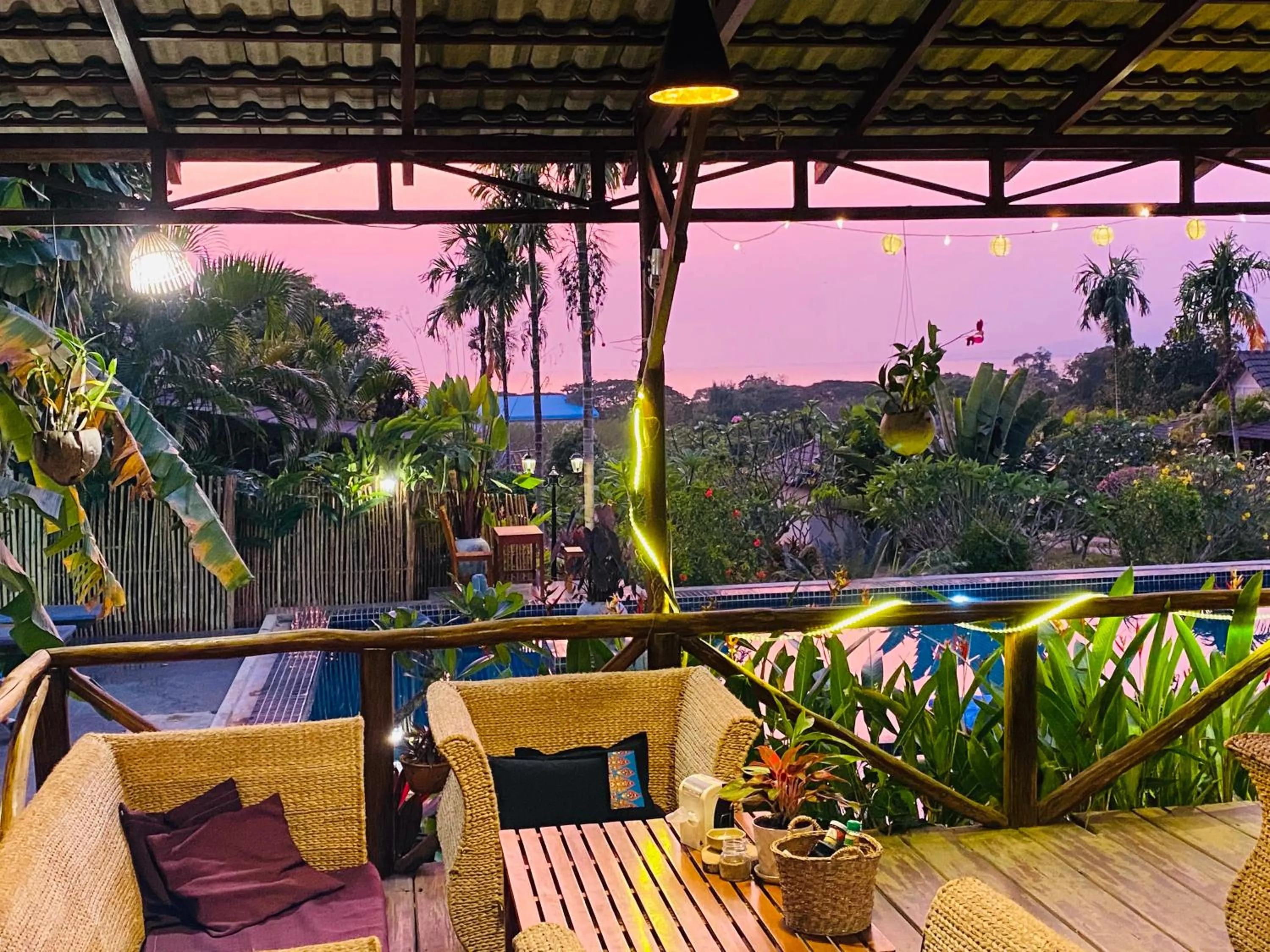 Restaurant/places to eat in Atmaland Resort